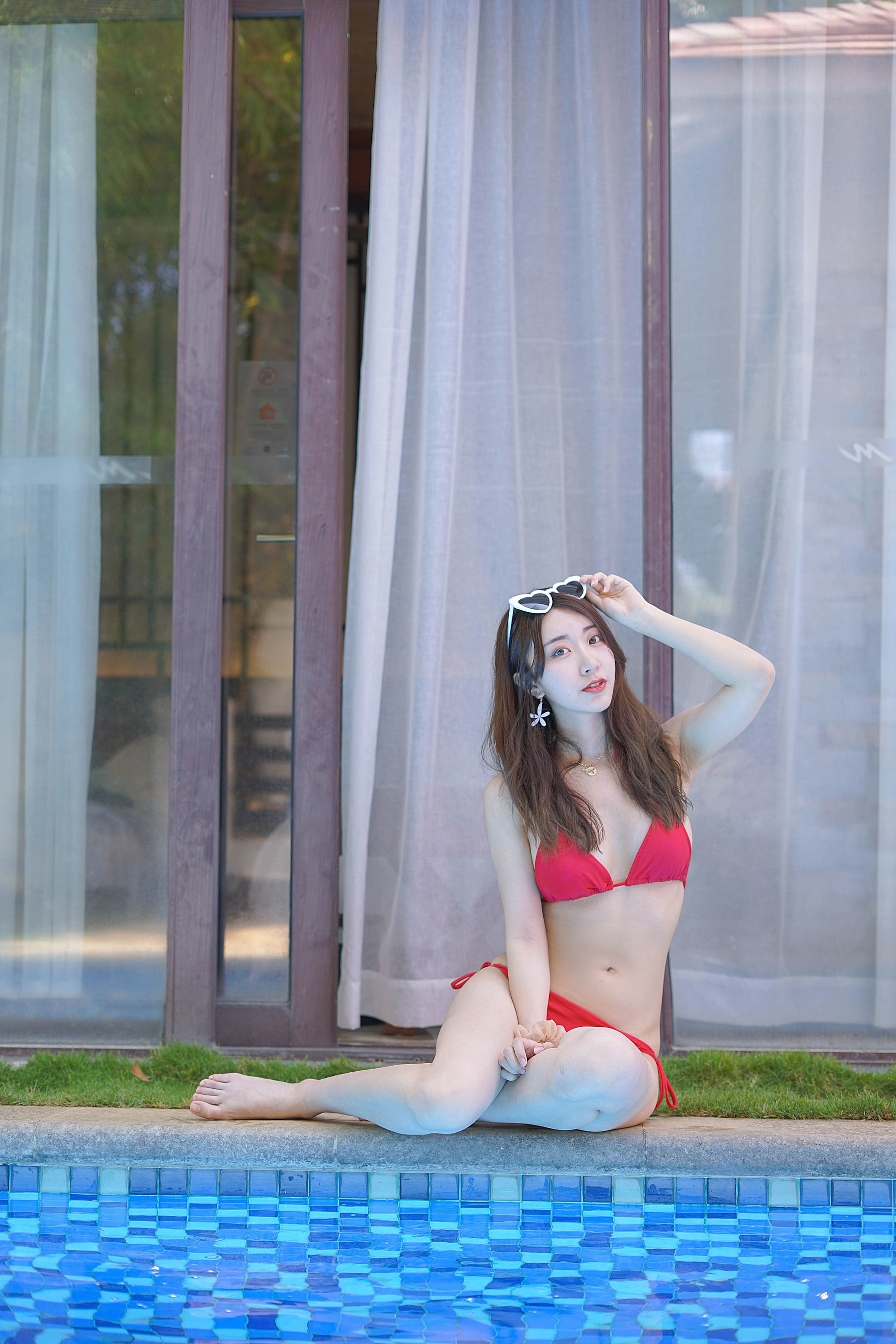 人气Coser黑川 – 海岛之旅 比基尼 [21P]