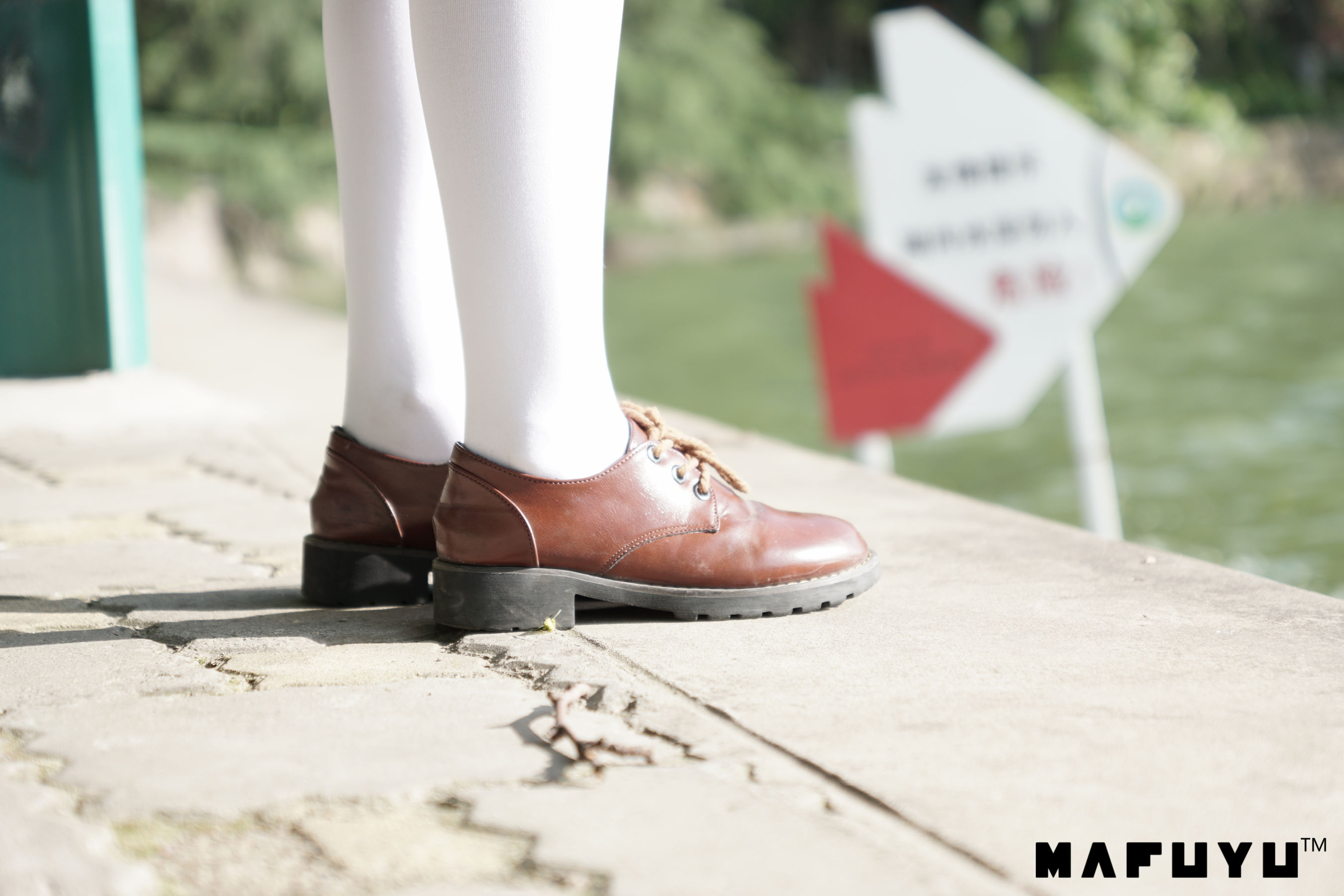 [萝莉COS] 神楽板真冬 少女と自然と白い靴下系列套图 [75P]