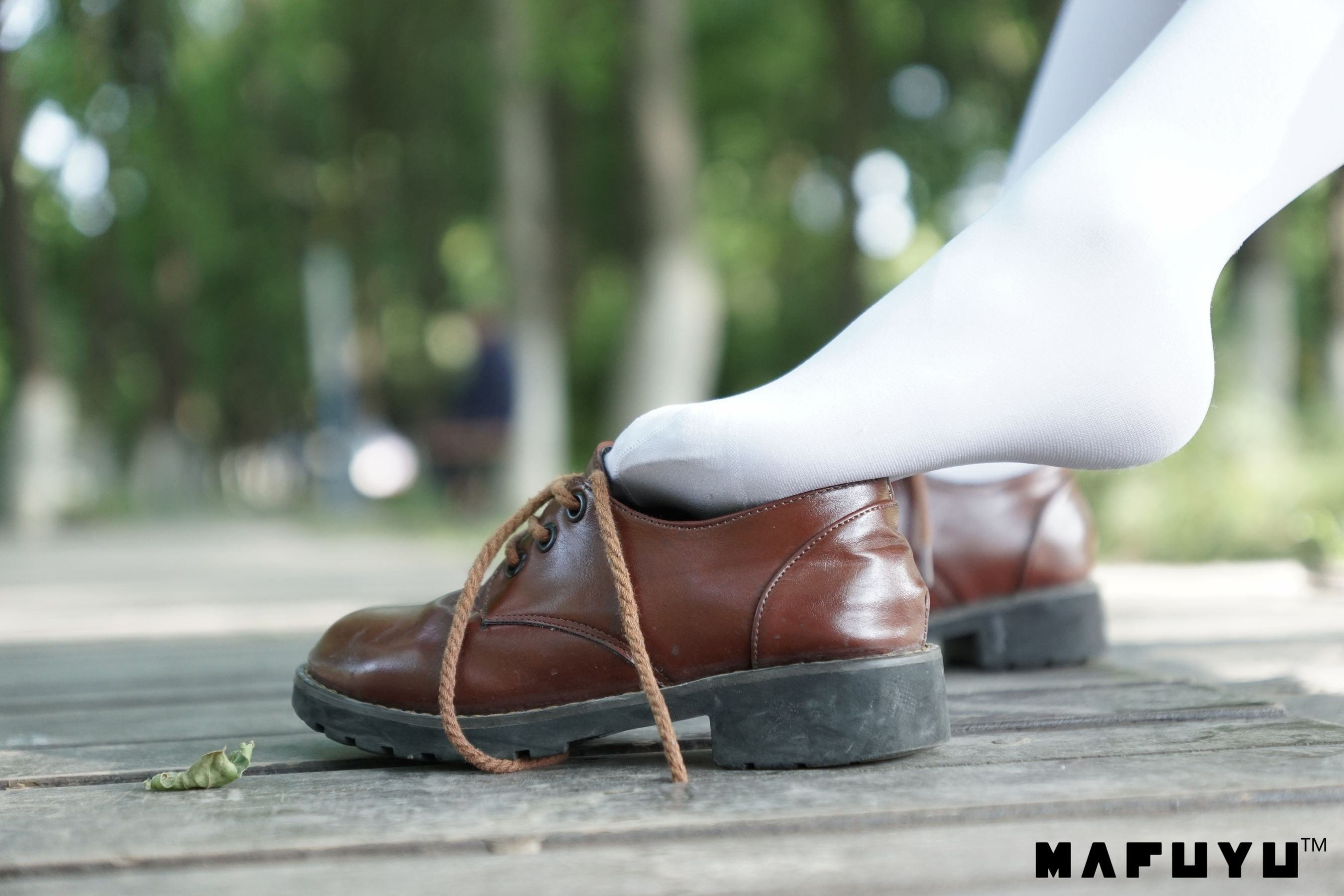 [萝莉COS] 神楽板真冬 少女と自然と白い靴下系列套图 [75P]