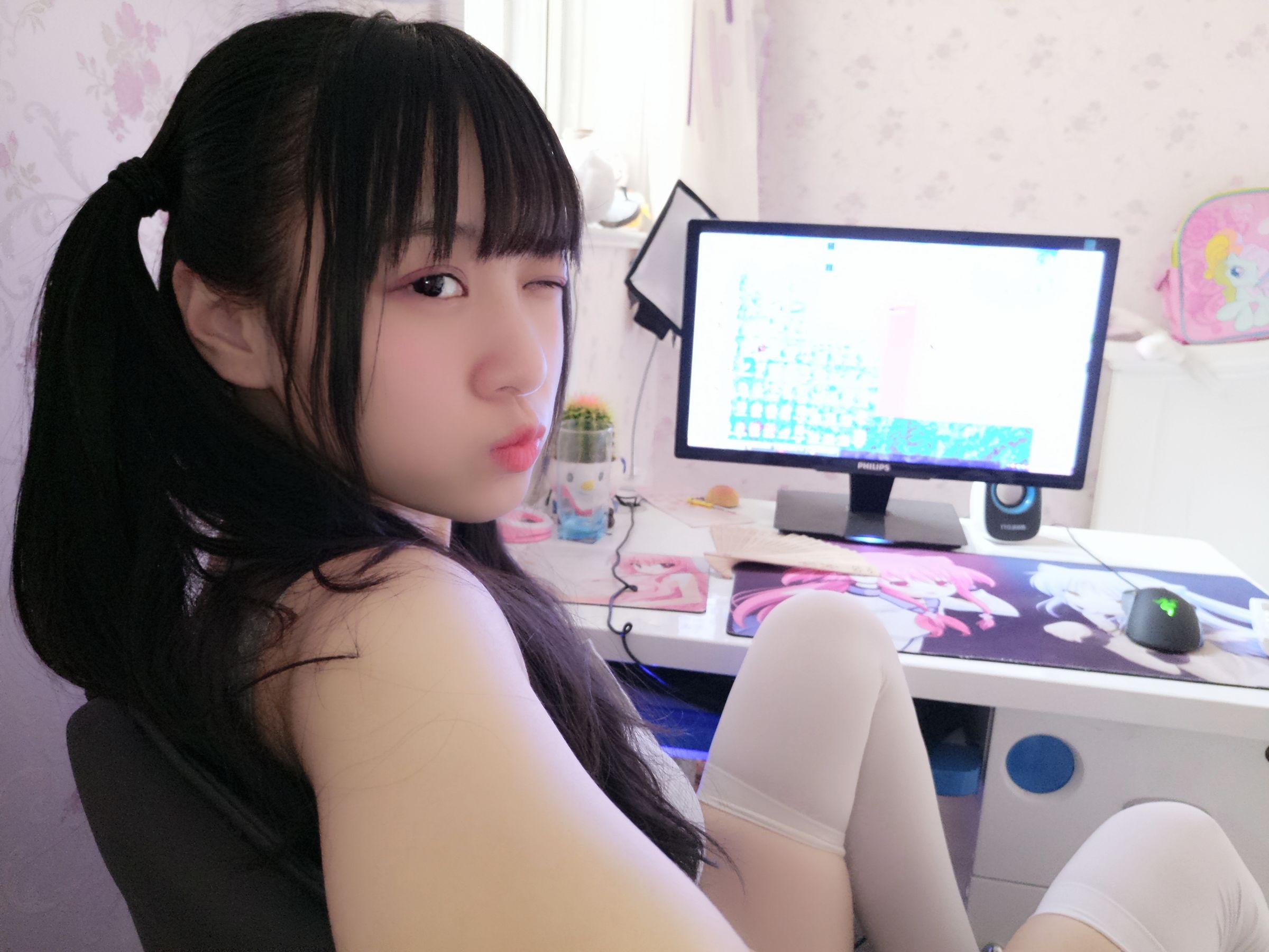 双马尾少女赛高酱作品 – 露脸灰色裙子 [23P]