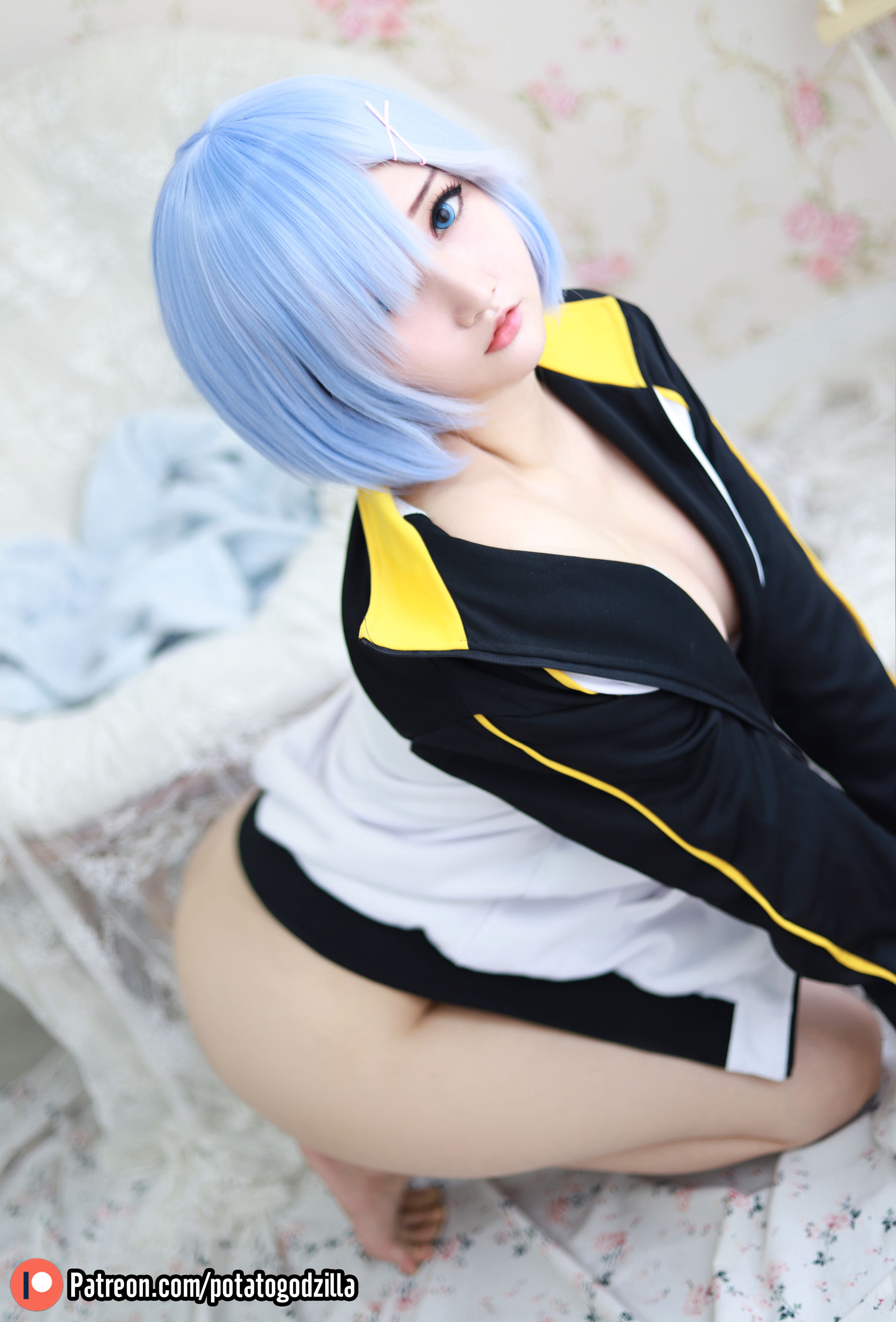 Coser小姐姐Potato Godzilla – Rem In Subaru Jacket [30P]