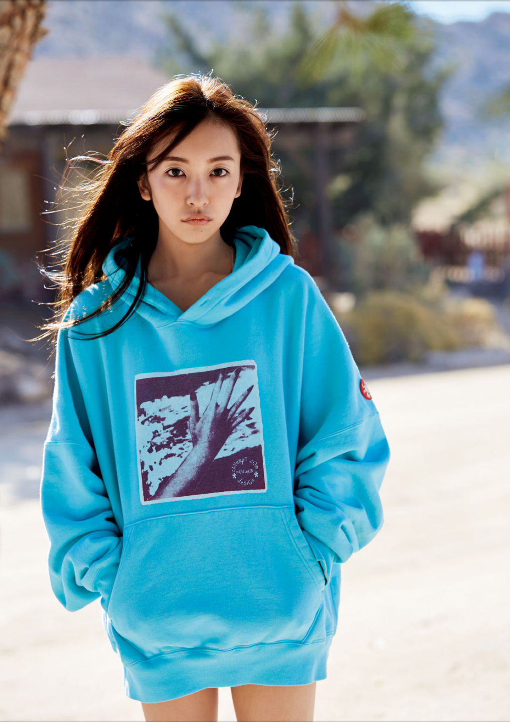 板野友美 写真集「Wanderer」(Kindle) [129P]