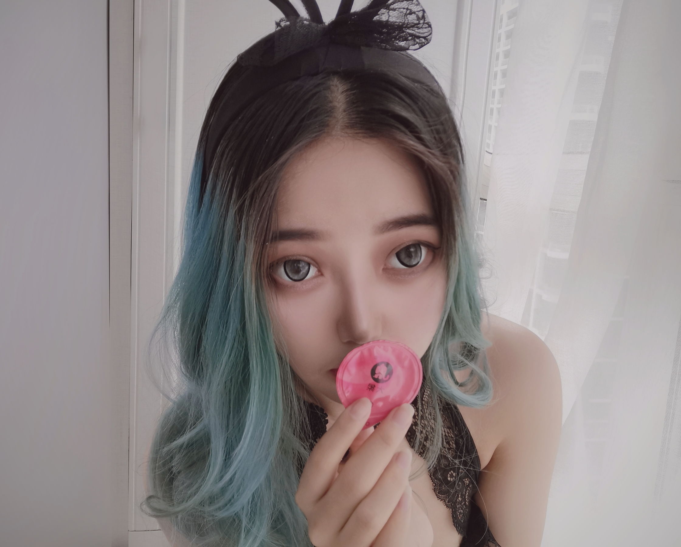 eloise软软 – 小粉盒黑兔子 [85P]