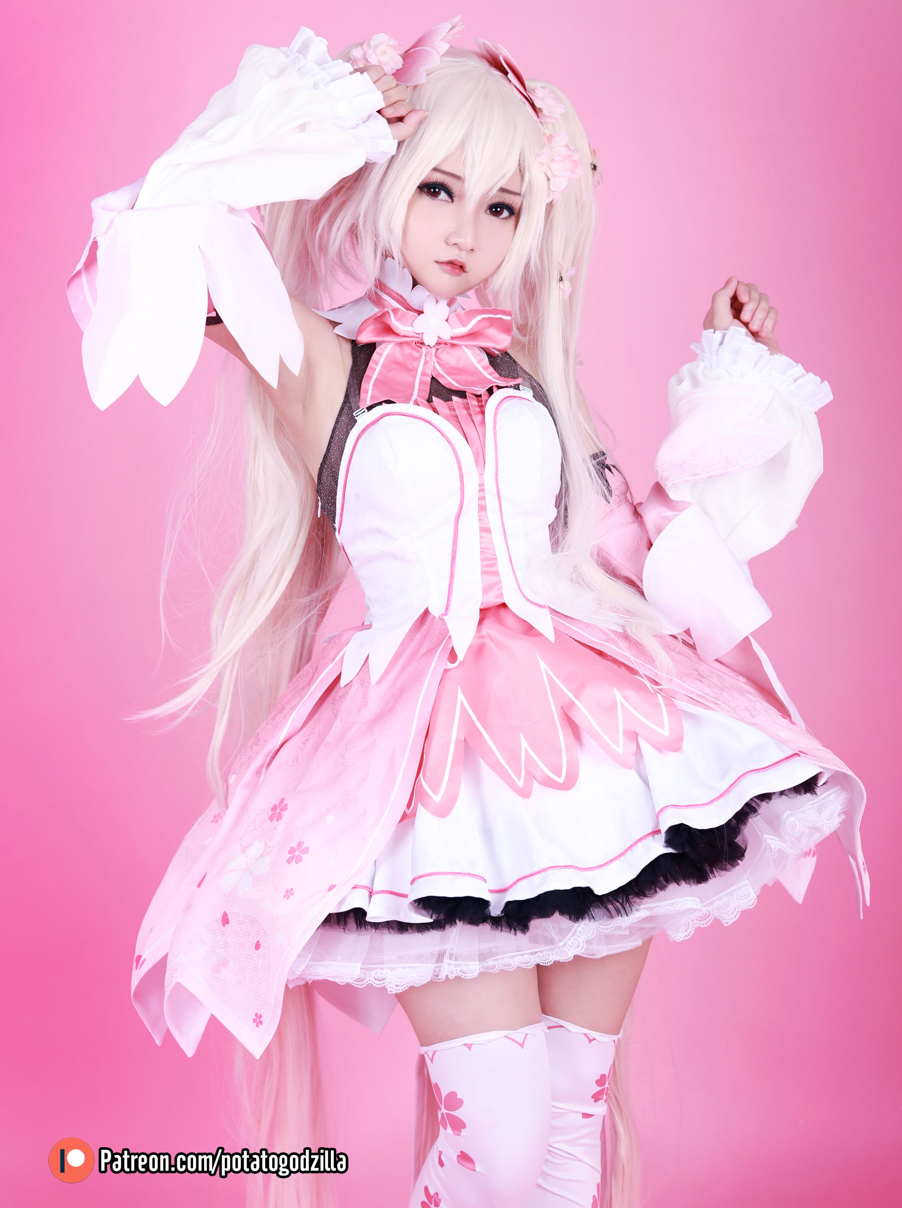 Coser小姐姐Potato Godzilla – Sakura Miku [44P]