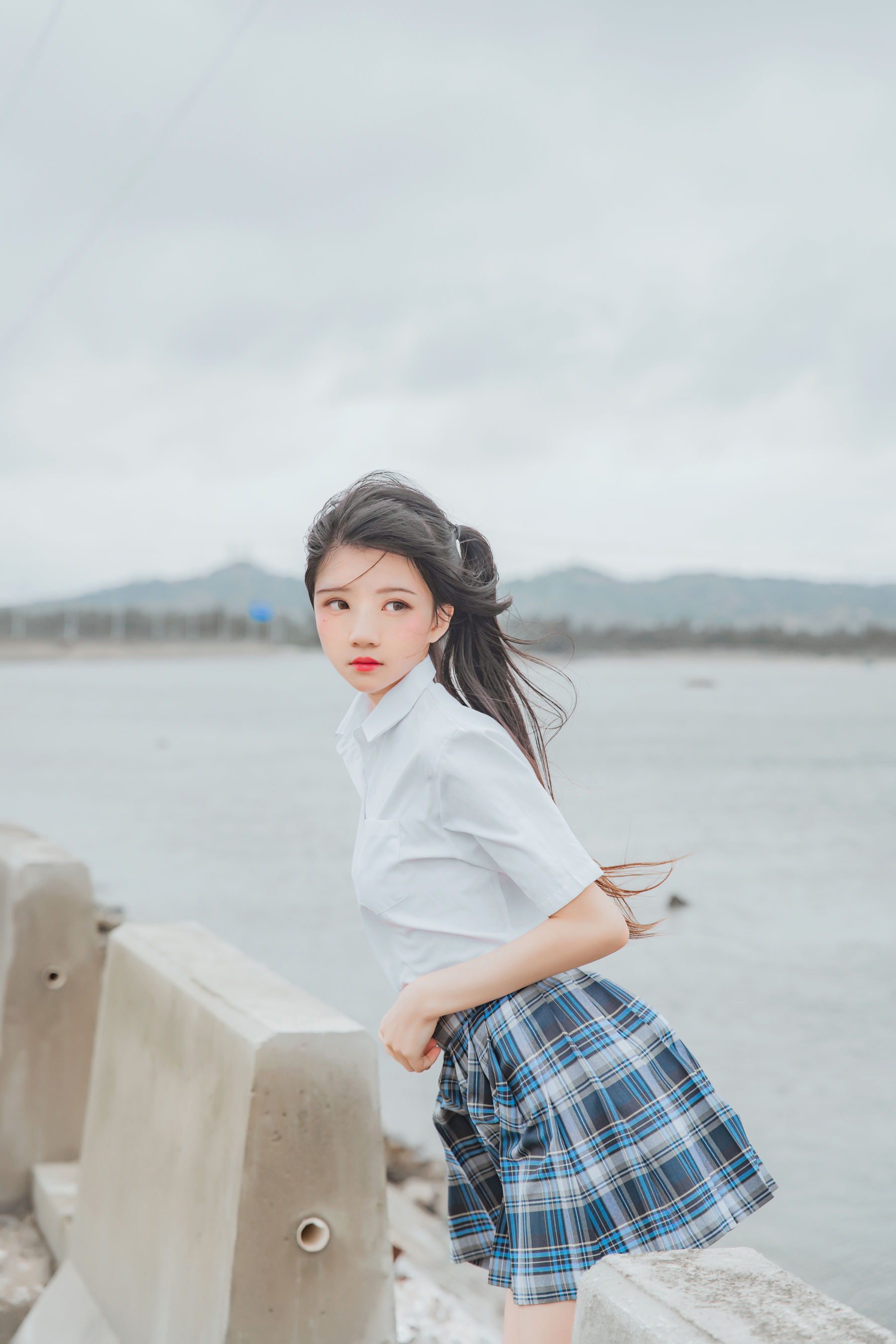 [萝莉COS] 桜桃喵《耳畔的风》 [27P]