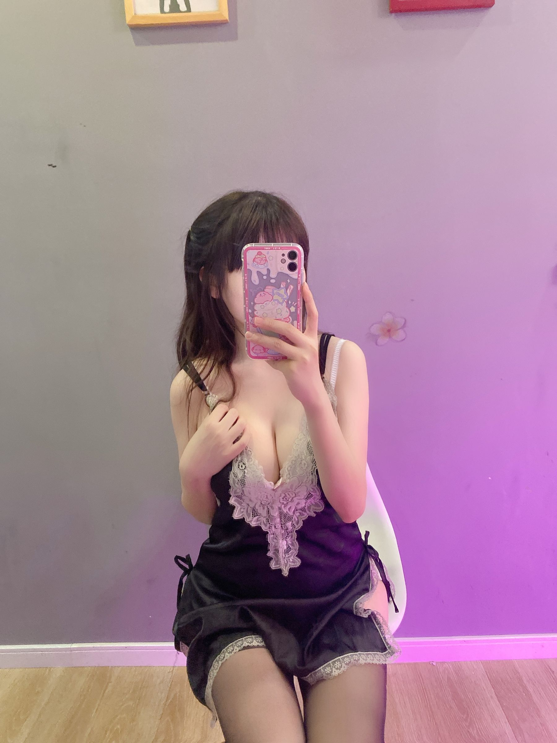 usejan – 黑丝睡衣 [30P]