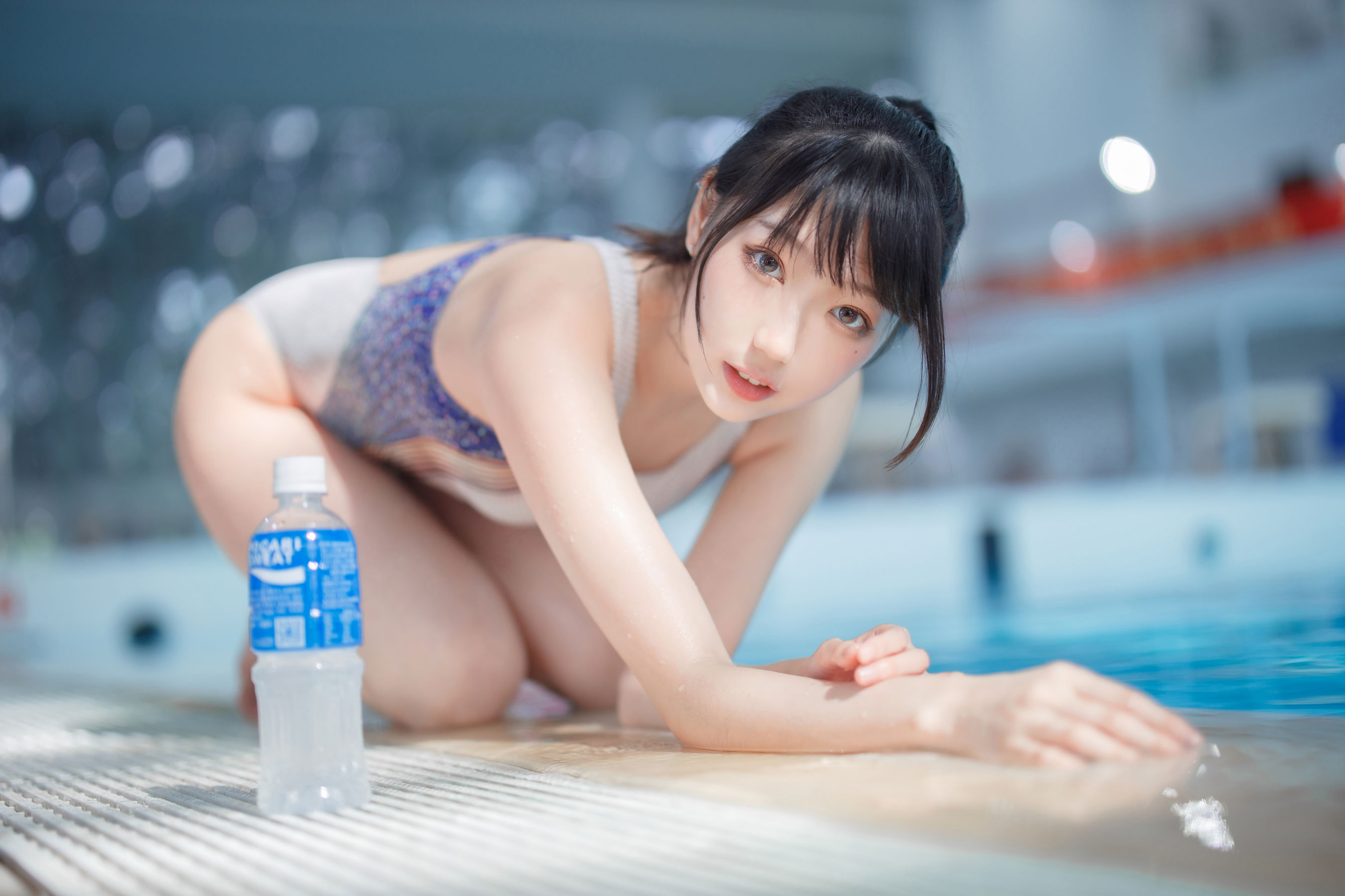 [Cosplay写真] 周叽是可爱兔兔 – 竞泳 [33P]