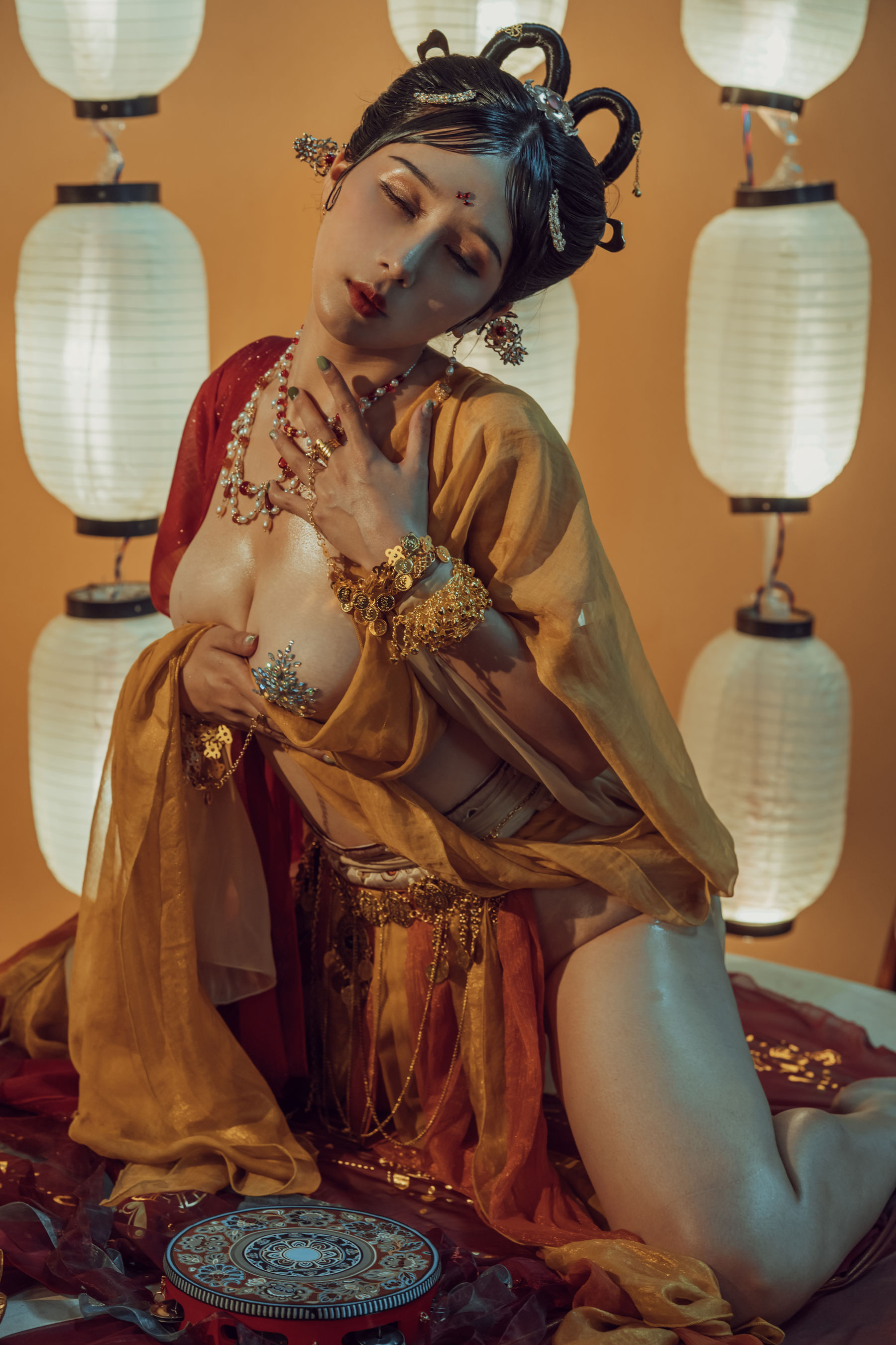 秋和柯基(夏小秋秋秋) &#038; 奶桃 – 红尘梦 [40P]