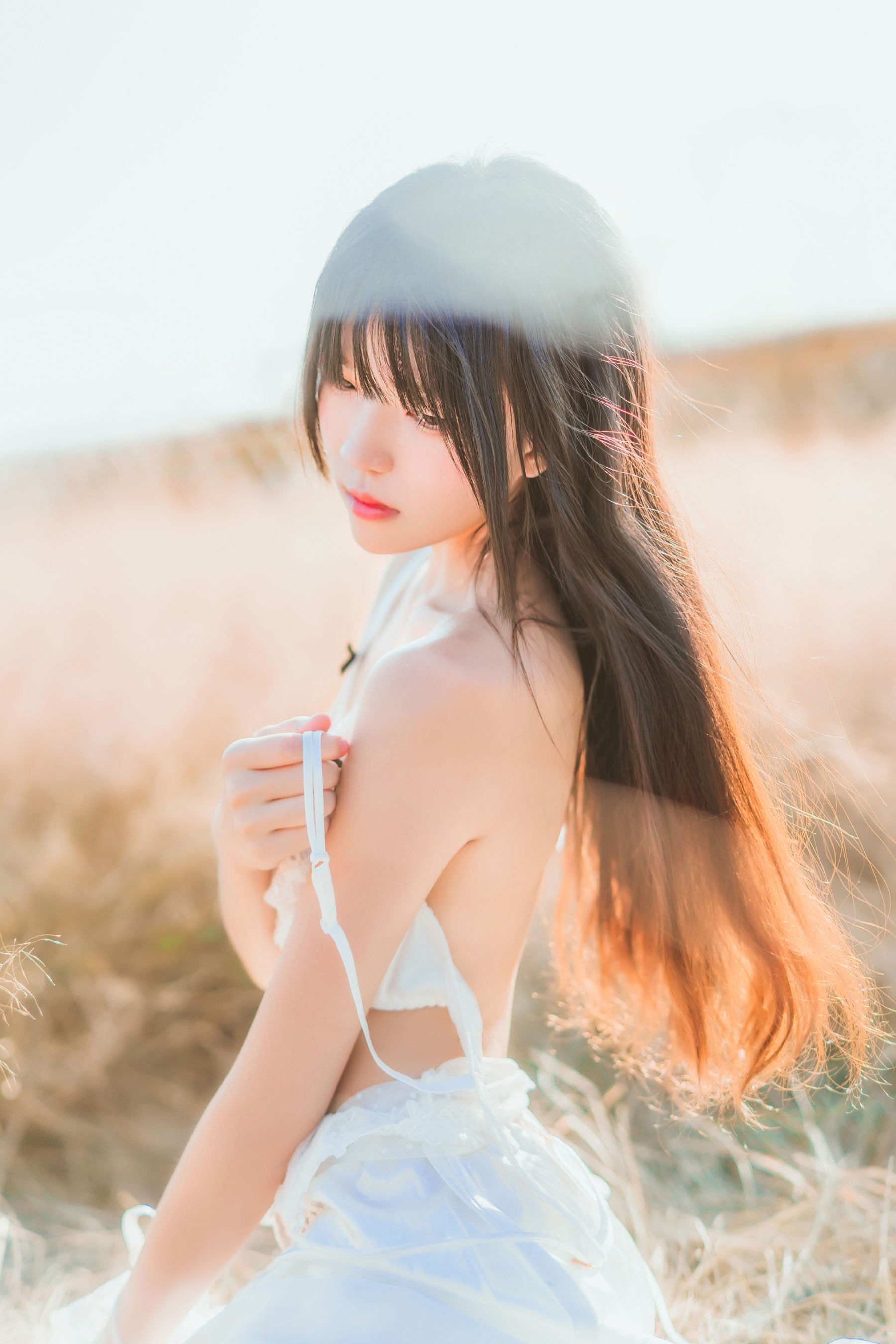 桜桃喵 原野上的浪漫 [48P]