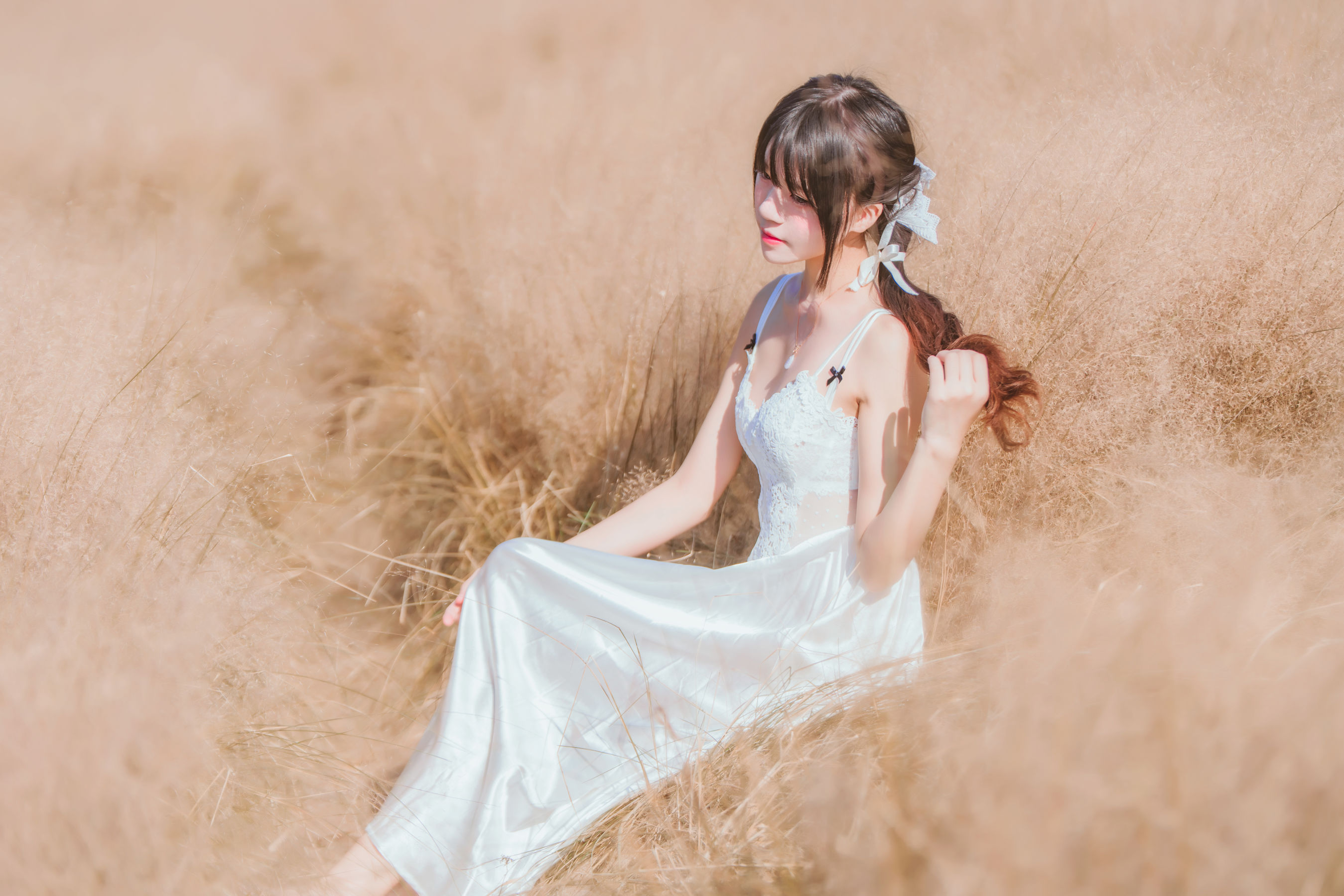 桜桃喵 原野上的浪漫 [48P]