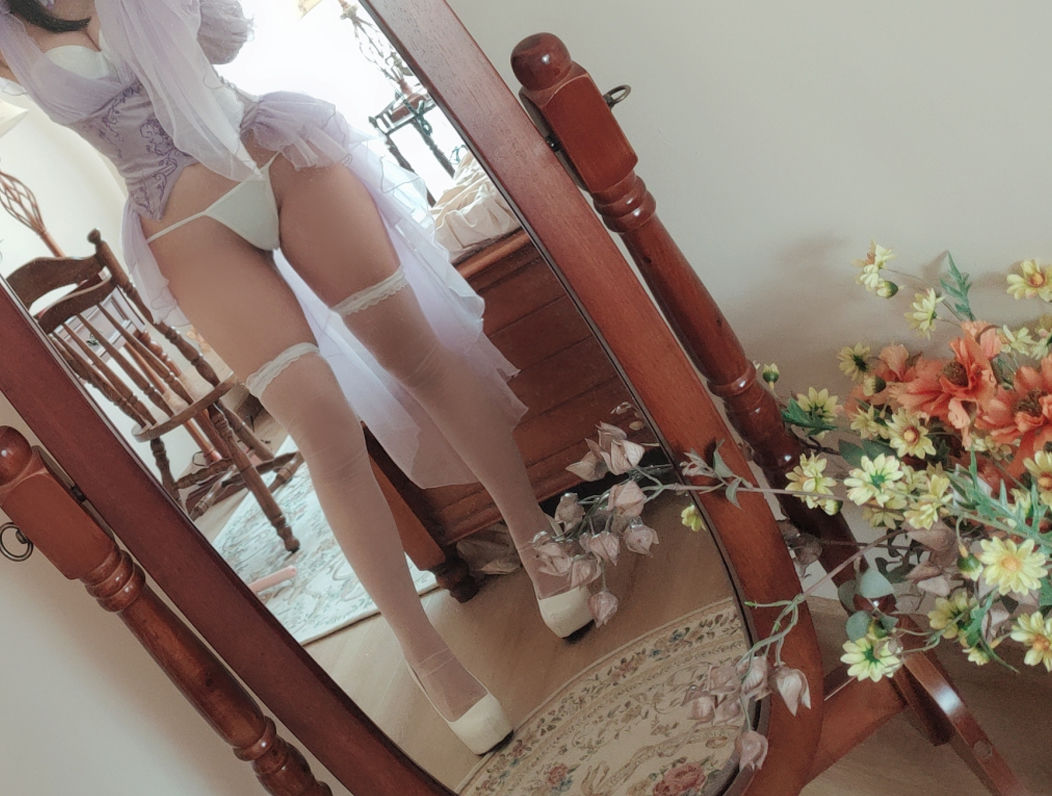 Cosplay日奈娇 – 睡美人 自摄 [44P]