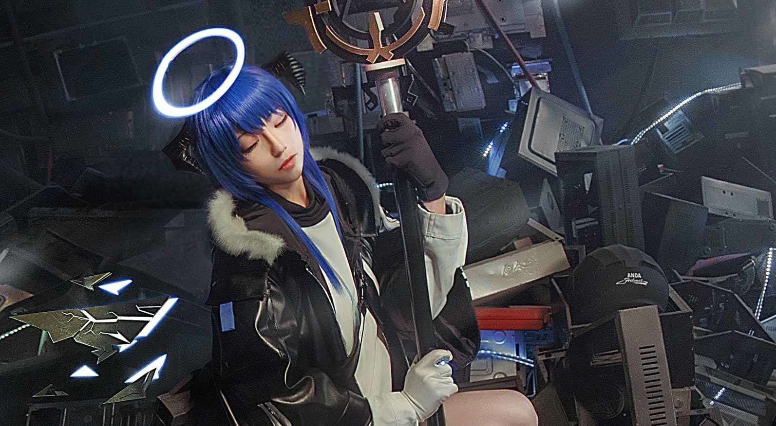 动漫博主Kitaro_绮太郎 – 莫斯提马 [15P]