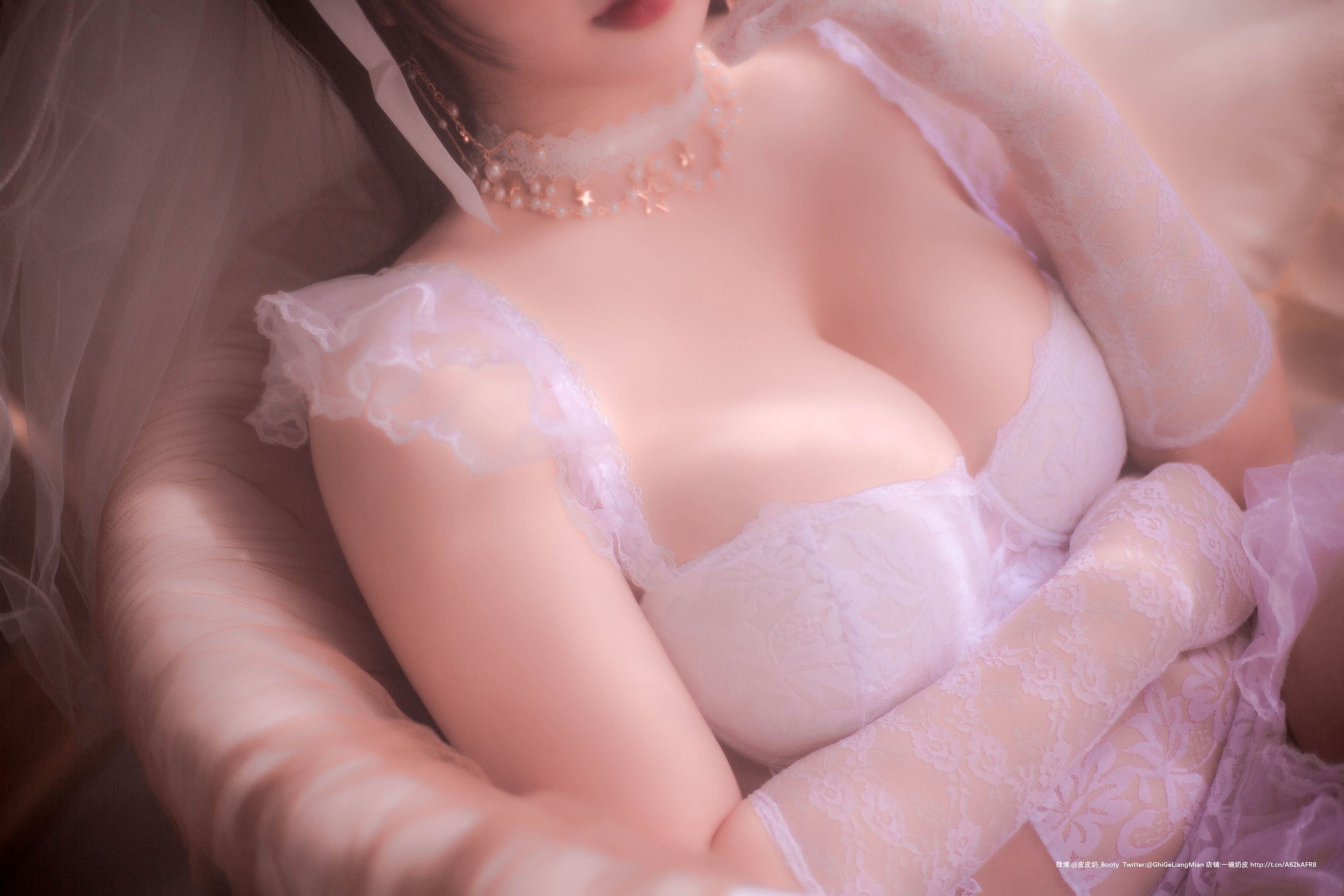 [Cosplay写真] 皮皮奶可可爱了啦 – 朦胧婚纱 [66P]