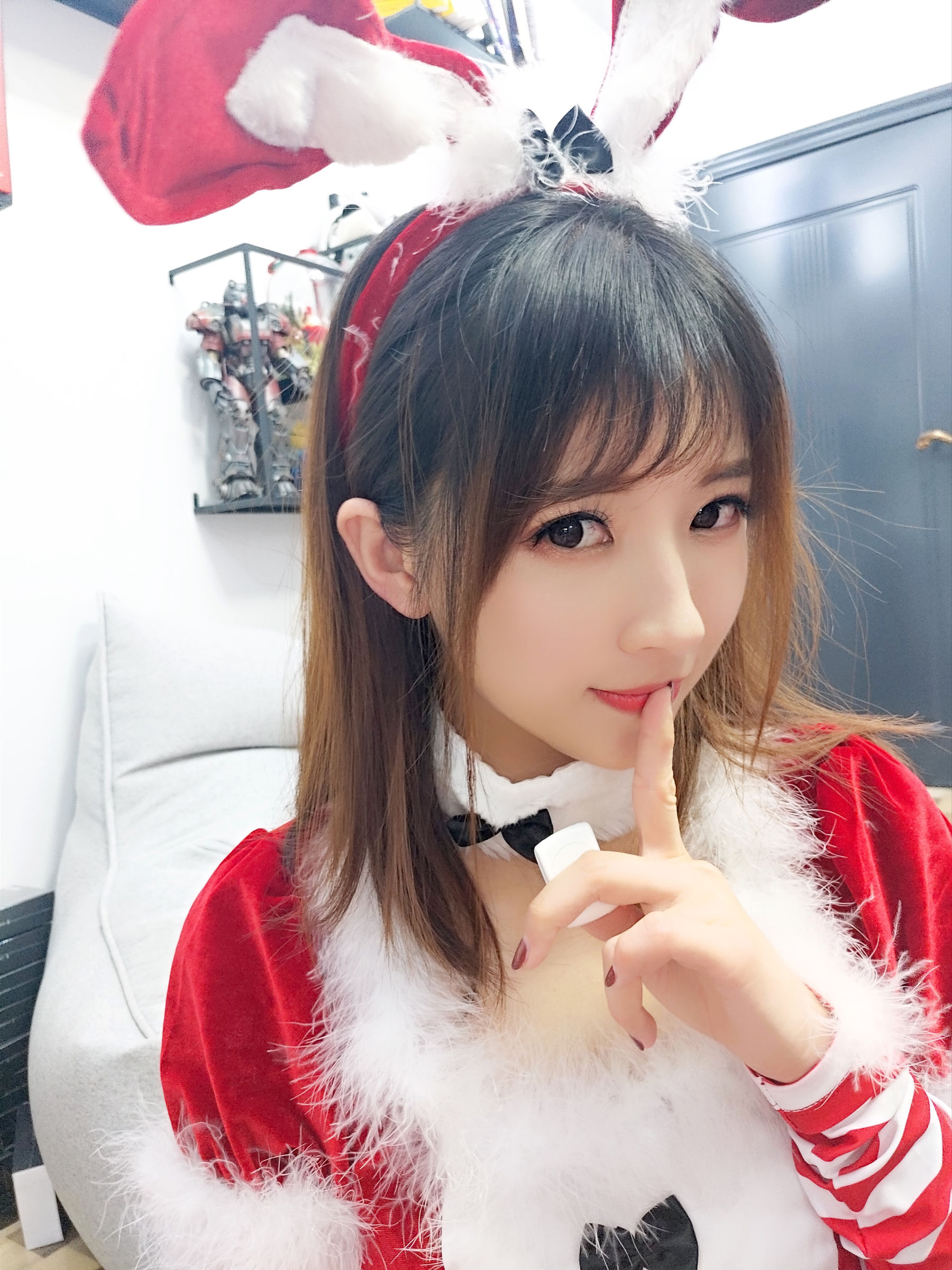 斗鱼主播小女巫露娜 – 圣诞装 [37P]