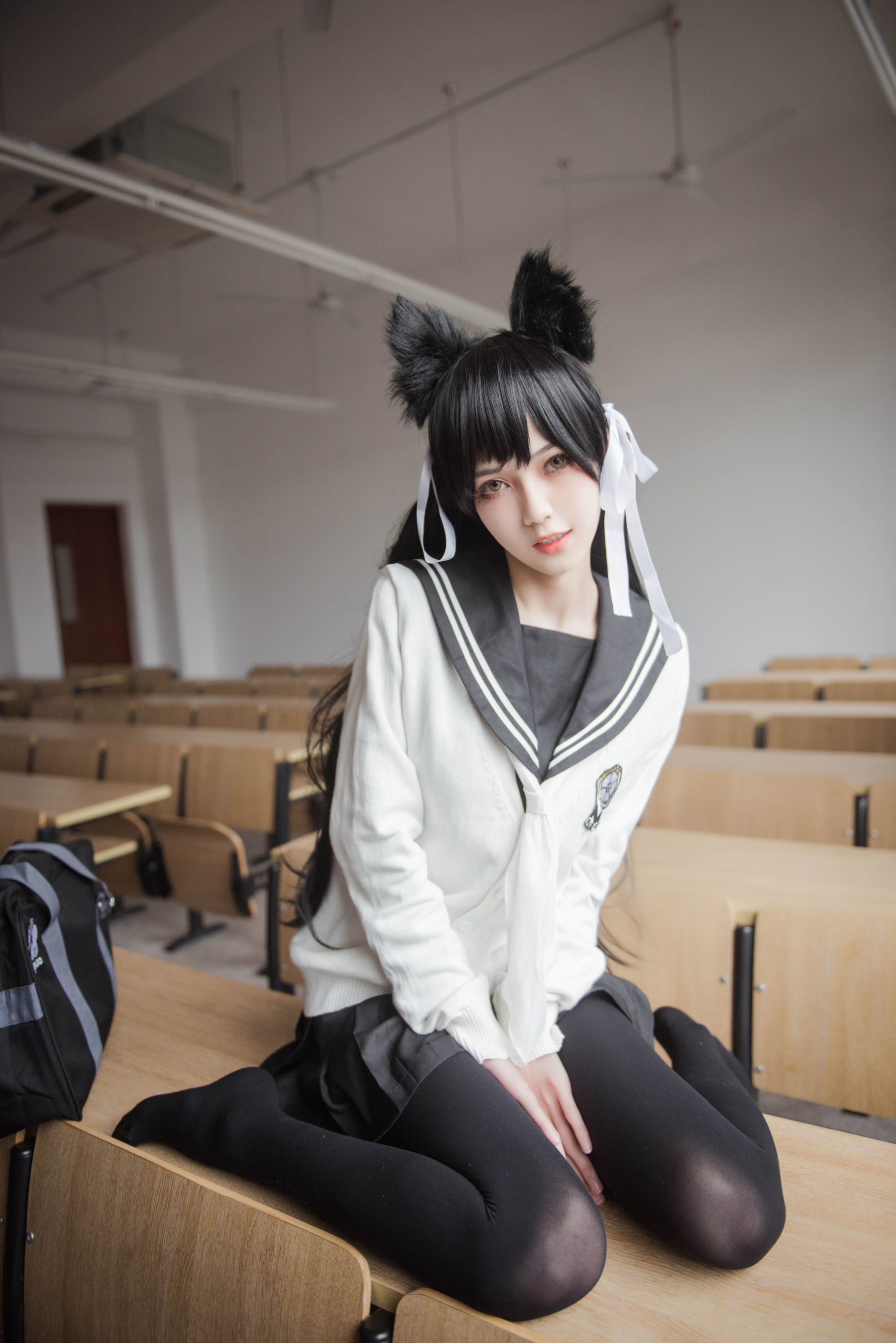 [萝莉COS] 小妖精你的负卿 – 爱宕制服 [10P]