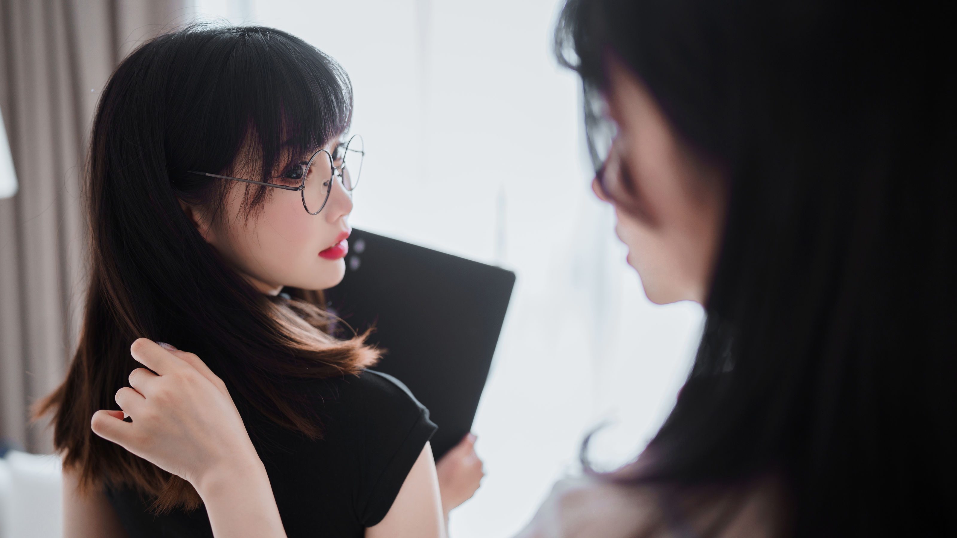 rioko凉凉子(肉扣热热子)&#038;面饼仙儿 – OL百合 [50P]