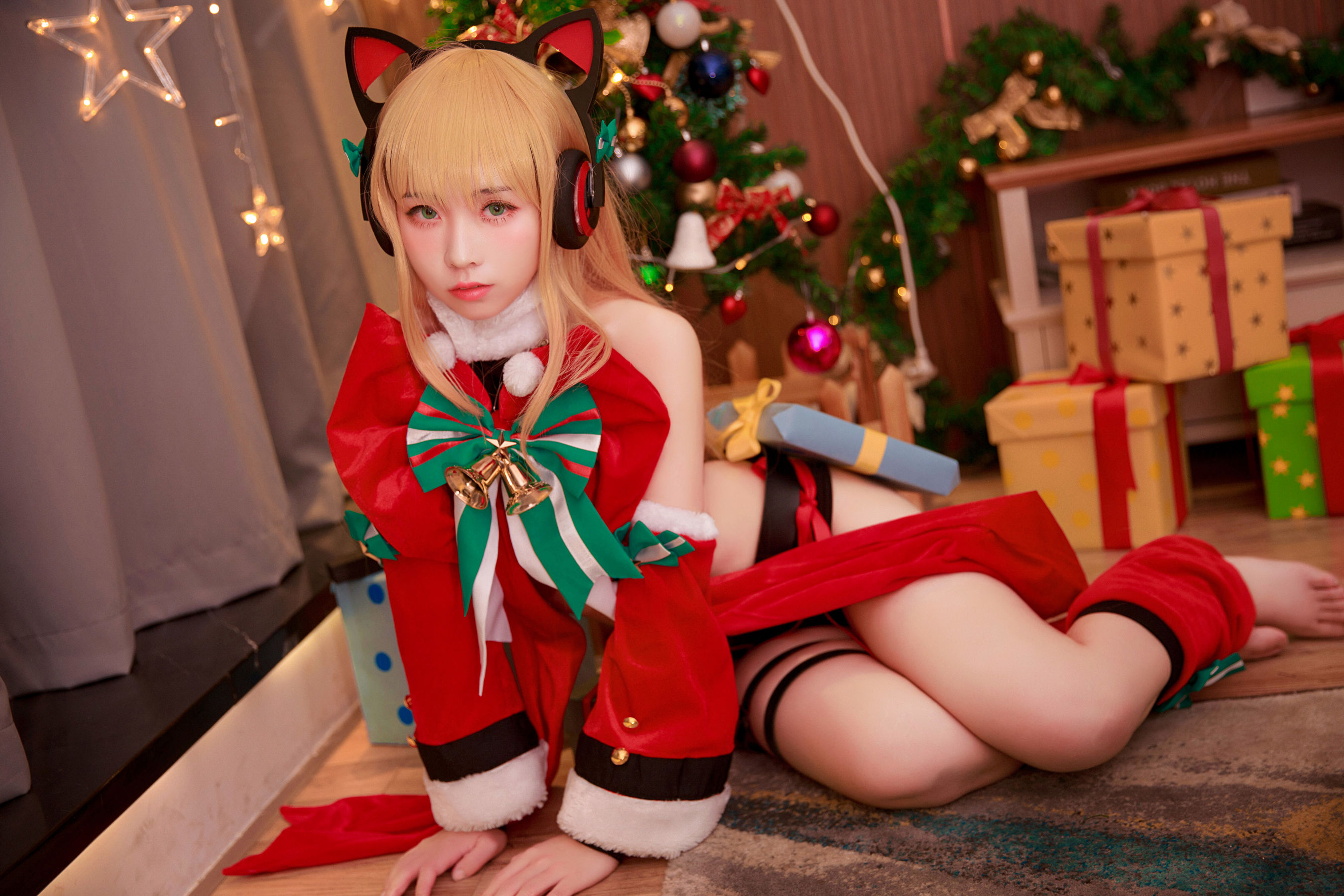 动漫博主G44不会受伤 – TMP圣诞 [14P]