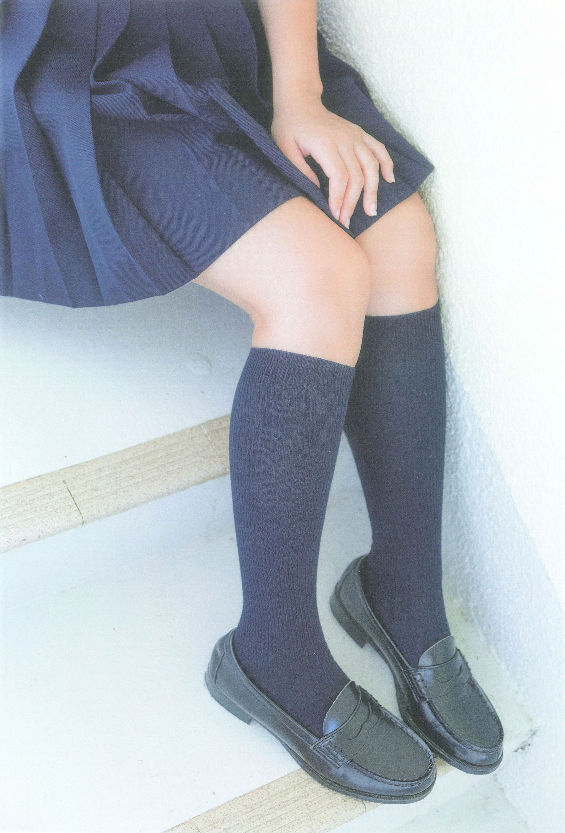 Manami Arai 新井愛瞳『セブンティーンズ@ブルー』1st写真集 [155P]