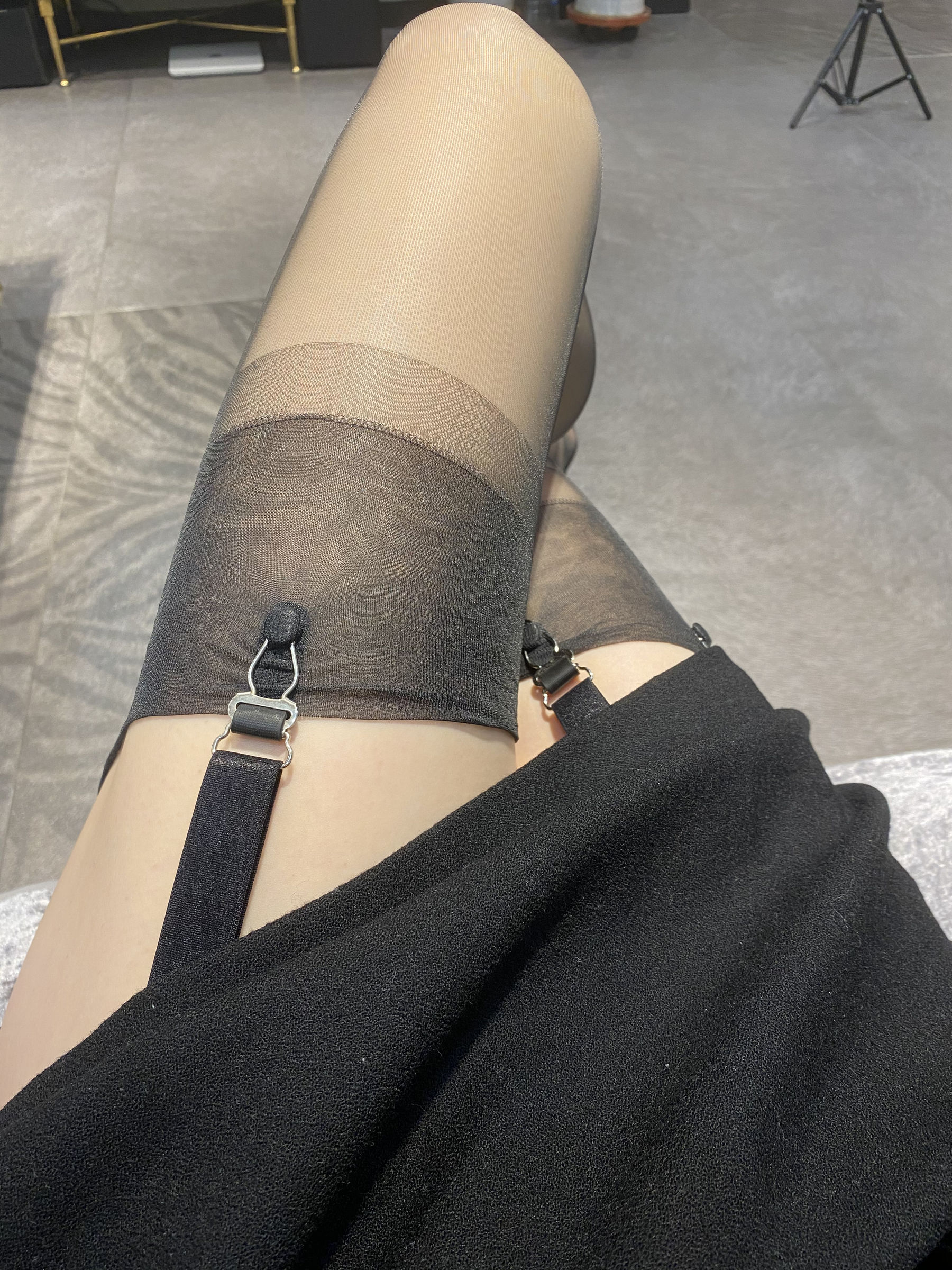 丝足博主麋鹿_Monroe 2021.02.01 黑丝吊带袜 [37P]