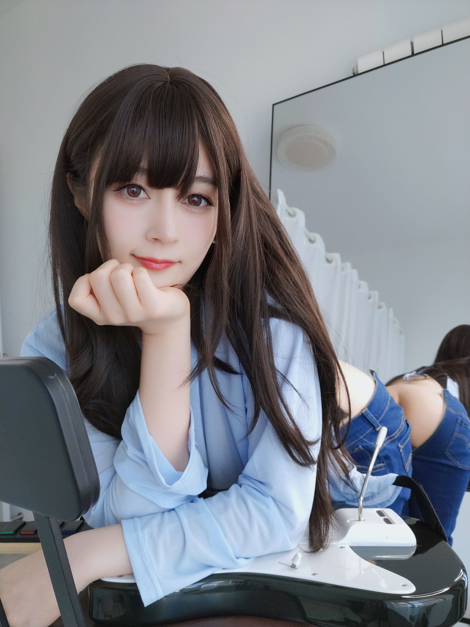 Coser小姐姐白银 – 妹は服を着てください [55P]