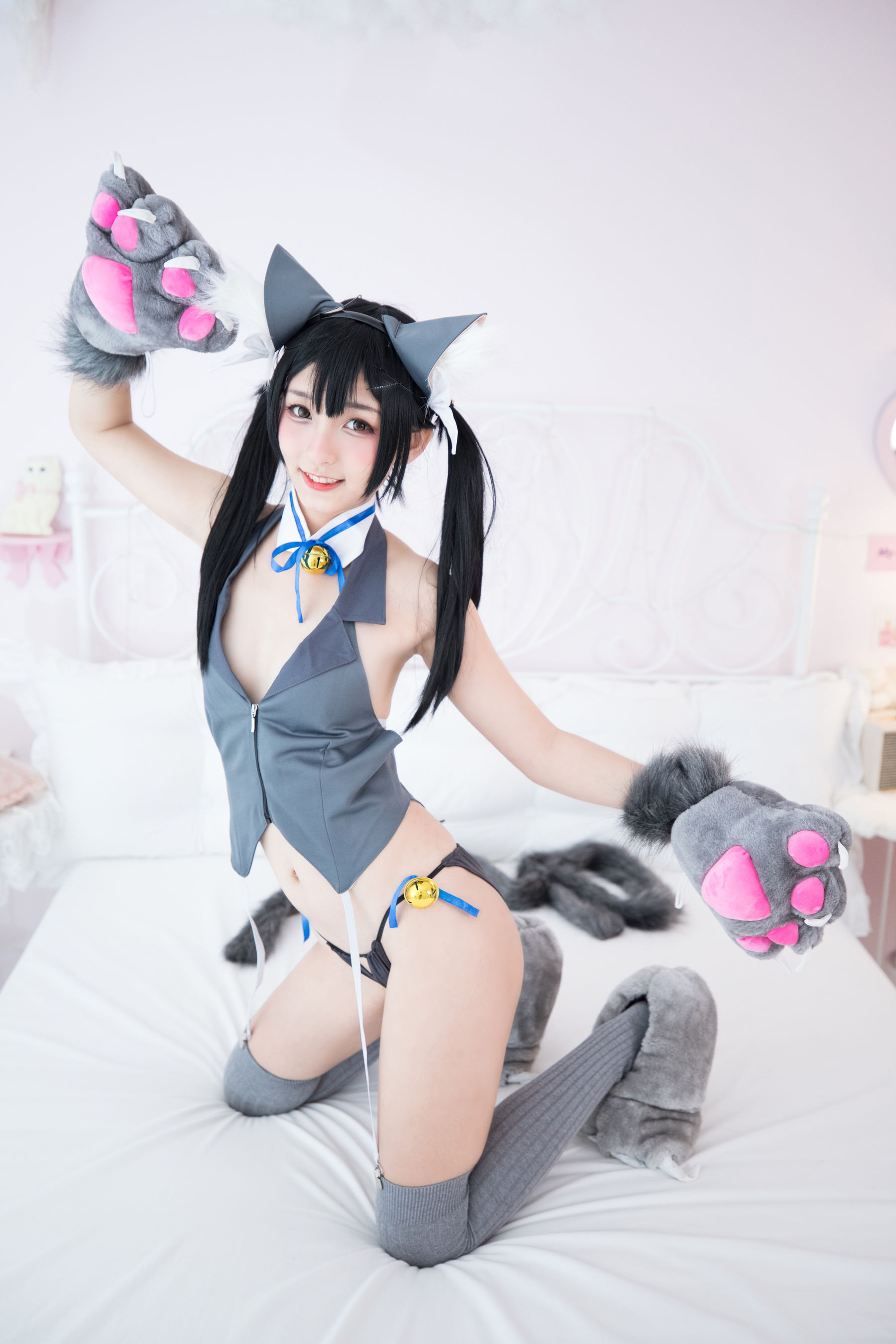 [萝莉COS] 神楽坂真冬 魔法を使えないの日常 [150P]