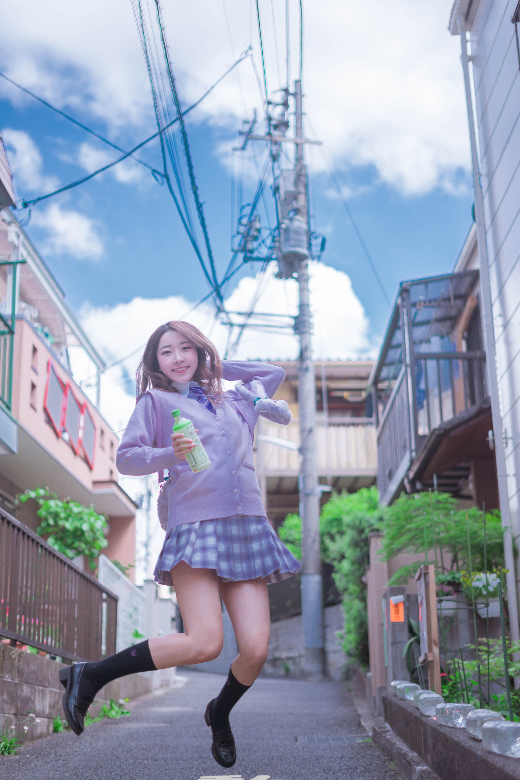 人气Coser黑川 民宿楼下 [15P]