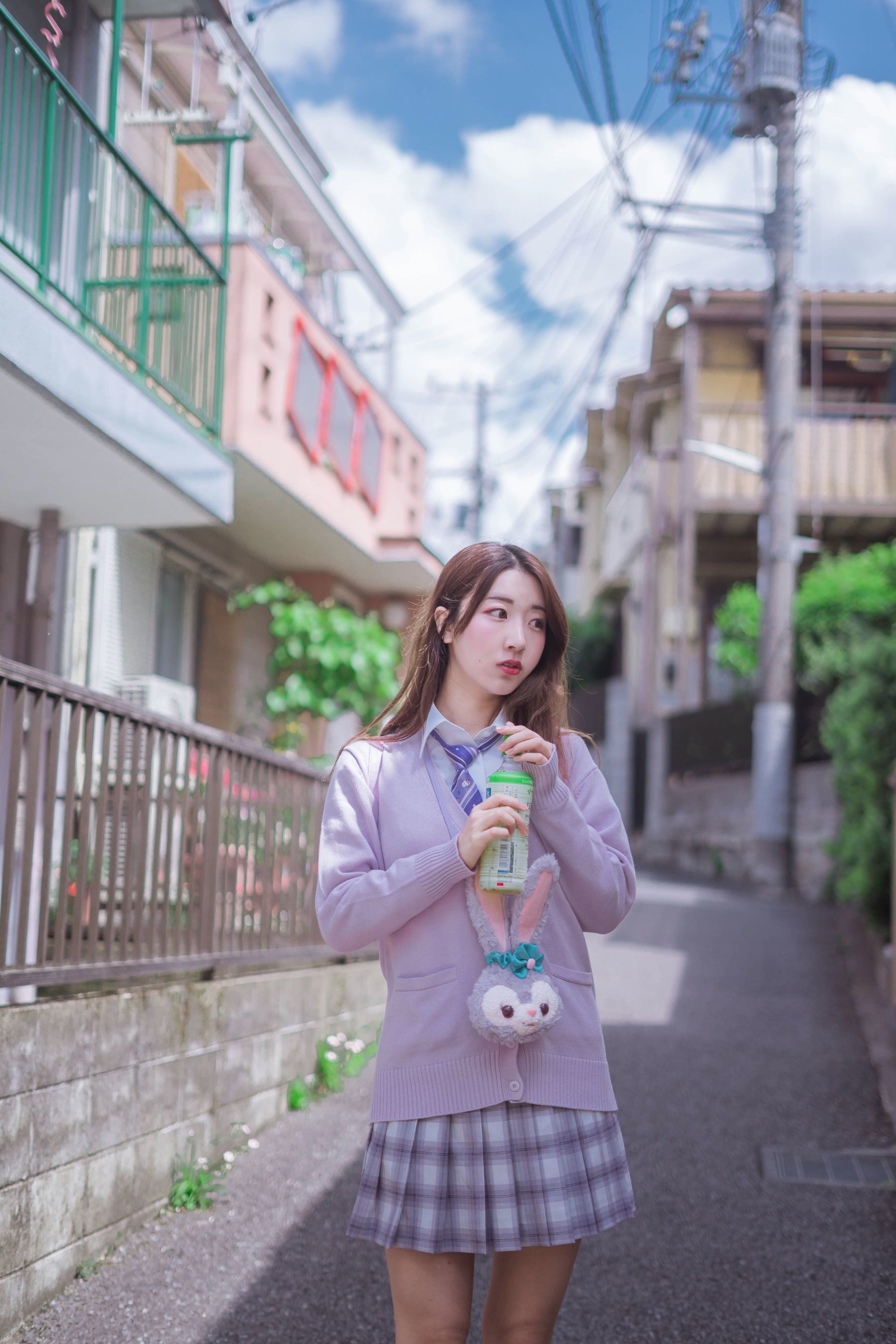 人气Coser黑川 民宿楼下 [15P]