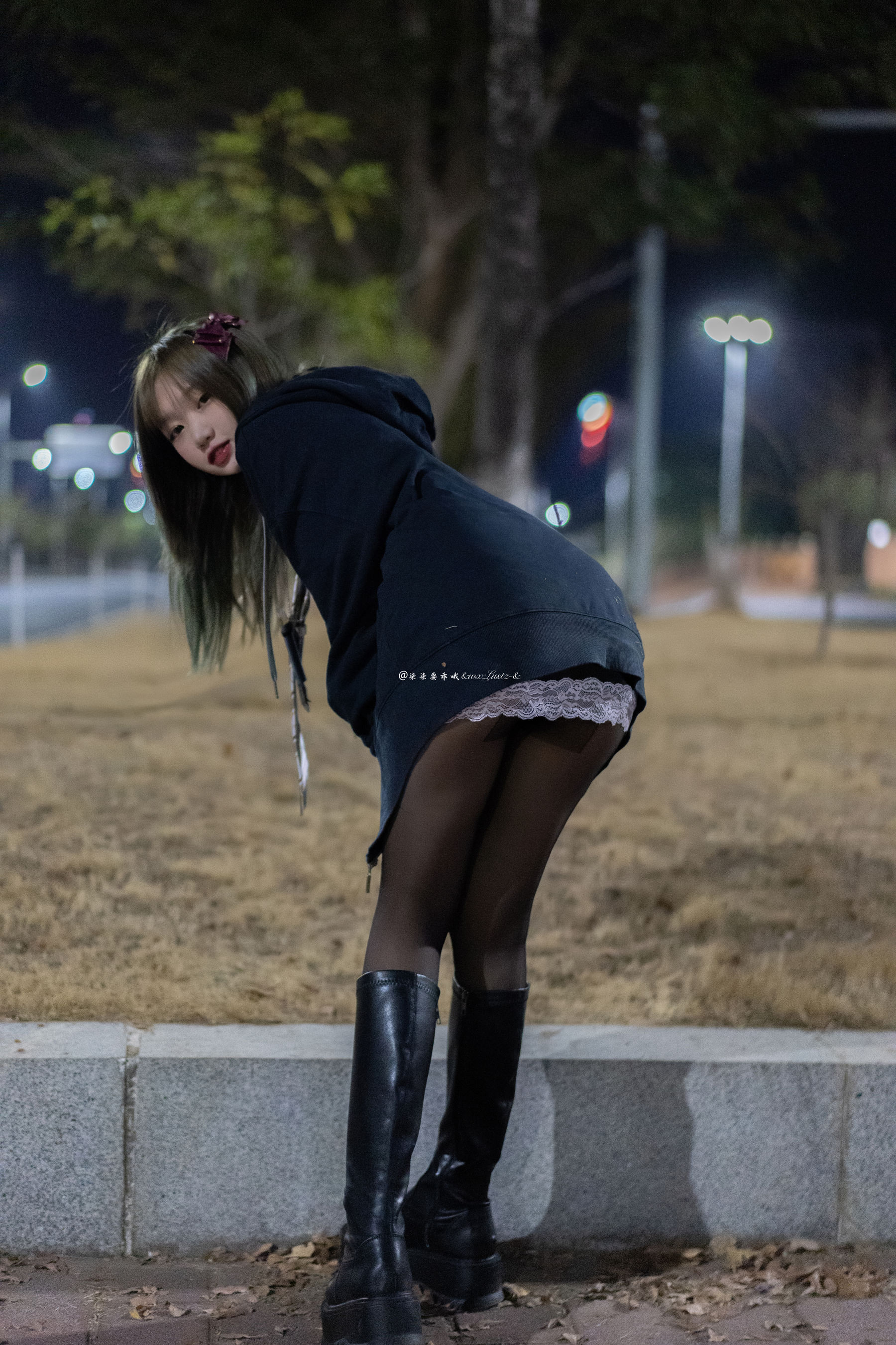 动漫博主柒柒要乖哦 – 车内1 [47P]