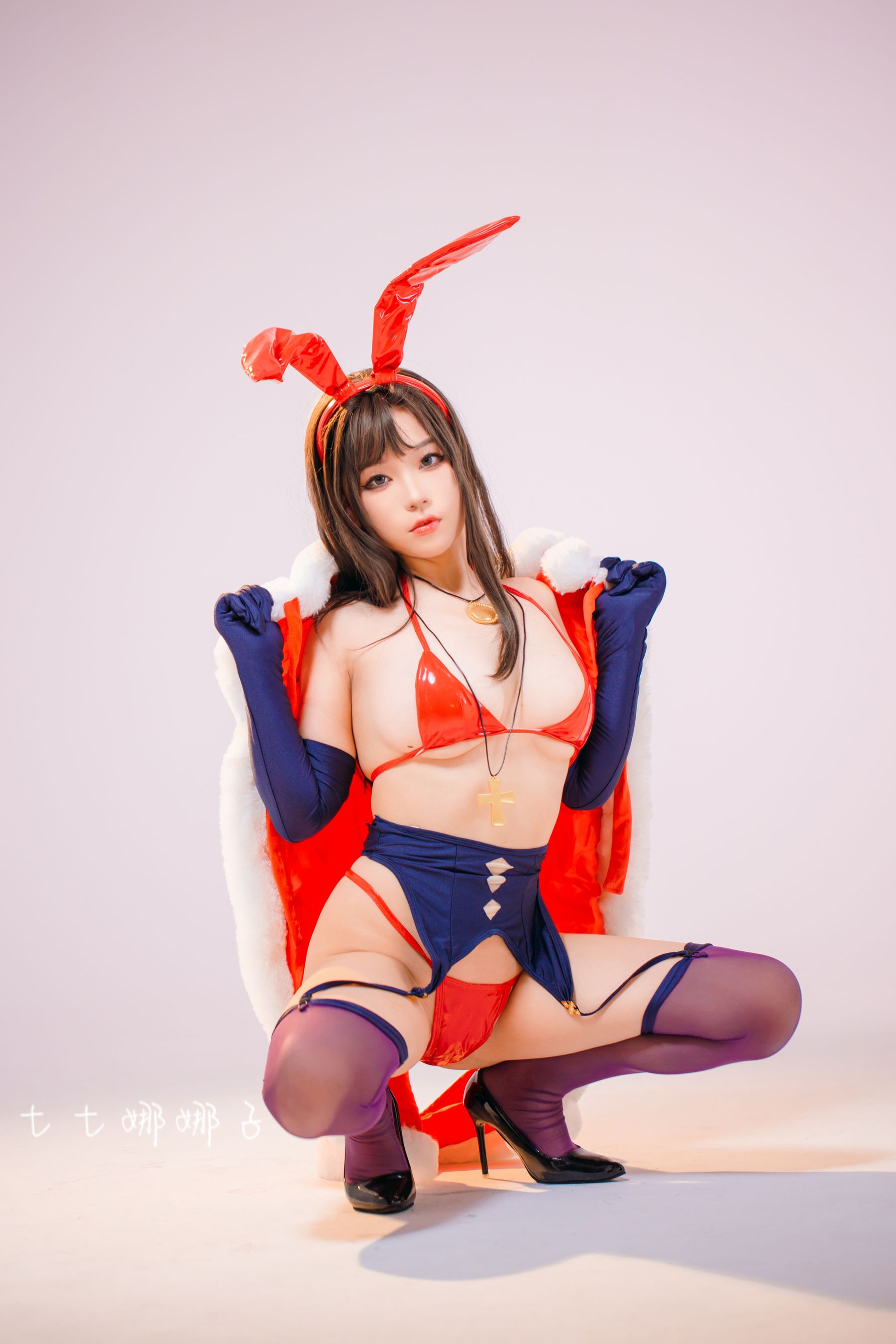 七七娜娜子 – 圣诞魔太郎 [23P]