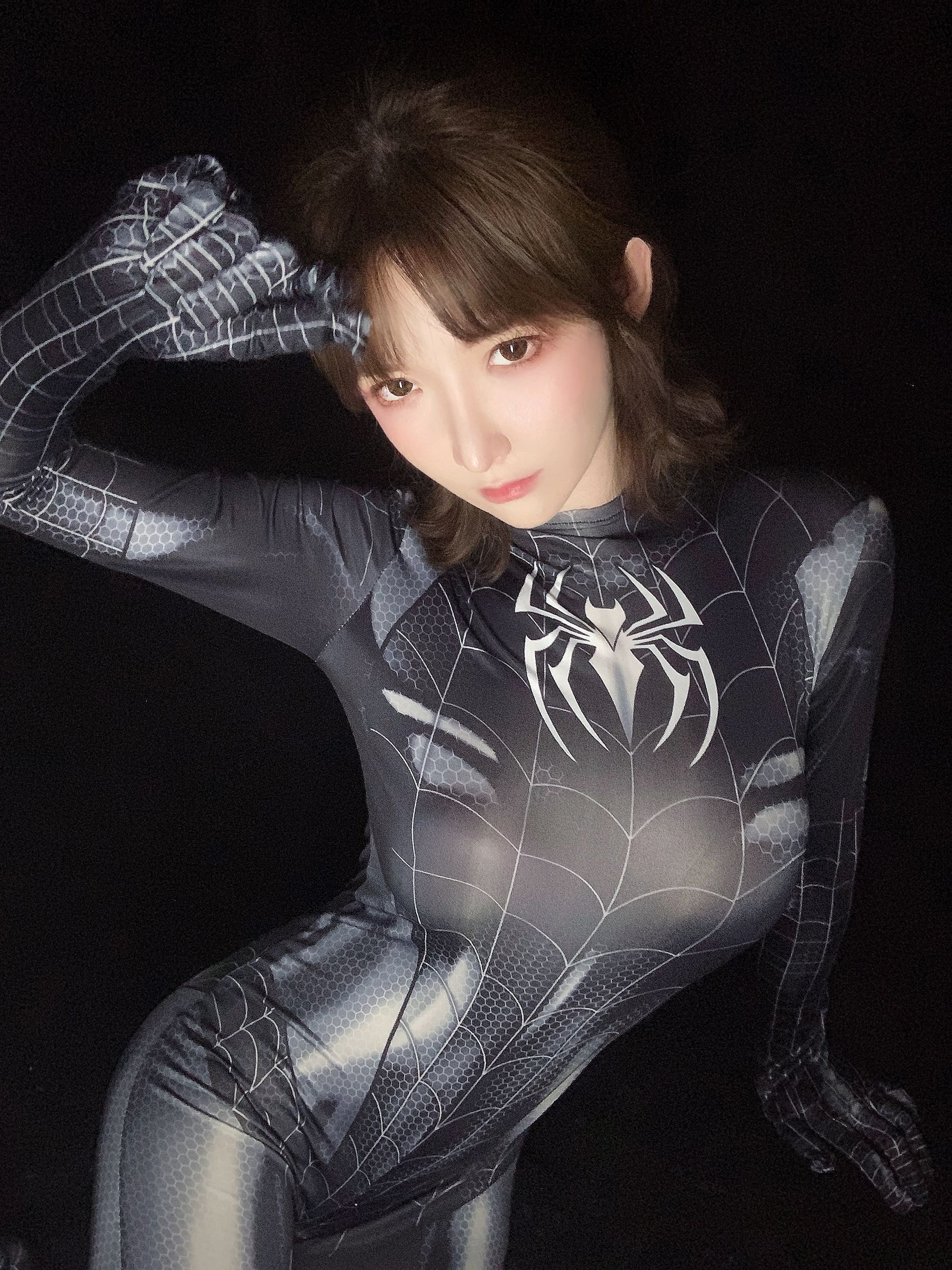 一小央泽 – 黑蜘蛛 [30P]