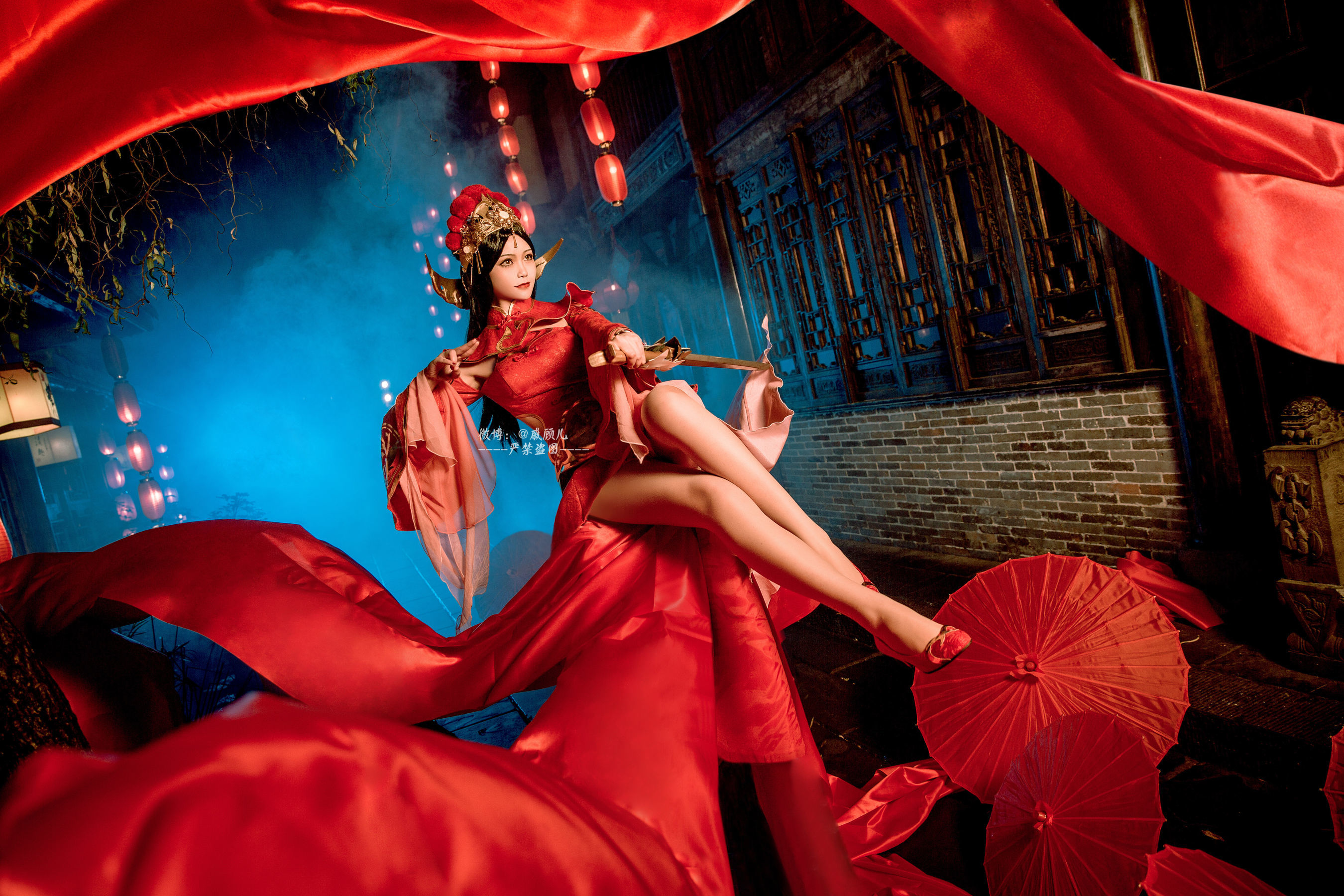 人气coser戚顾儿MIKI 王者荣耀 露娜一生所爱 [14P]