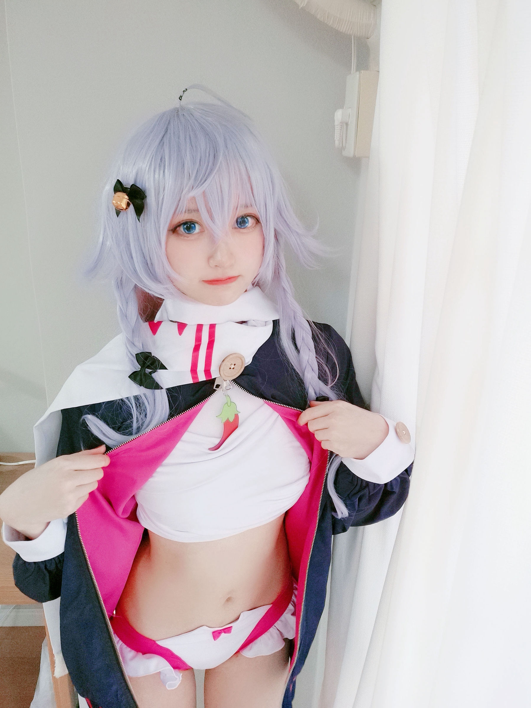 千阳(ちよ) – 狗妈cos(七奈神乐) [16P]