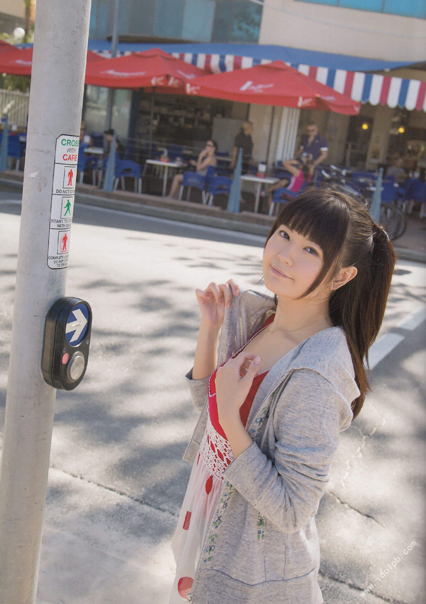 竹達彩奈 写真集 「たけたChu in オーストラリア」 [107P]