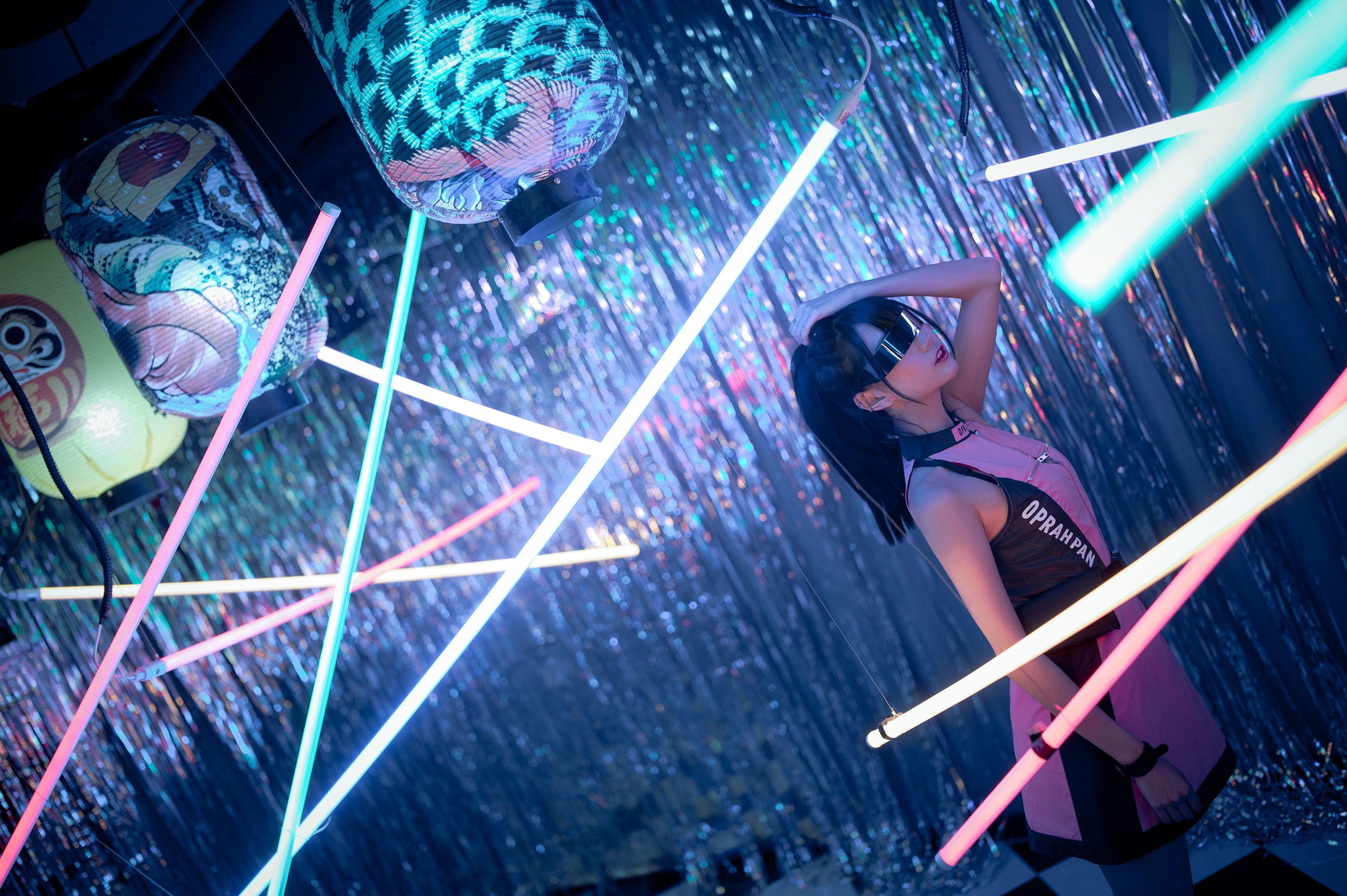 周叽是可爱兔兔 – 银河社区 1 [20P]