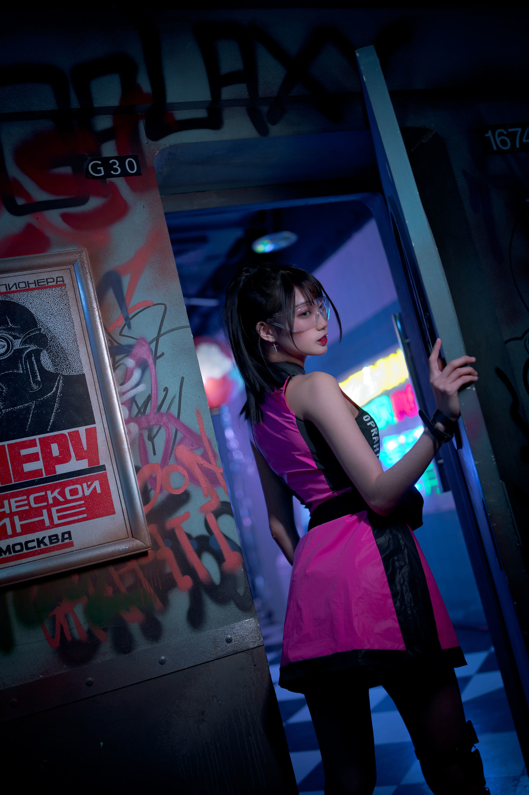 周叽是可爱兔兔 – 银河社区 1 [20P]