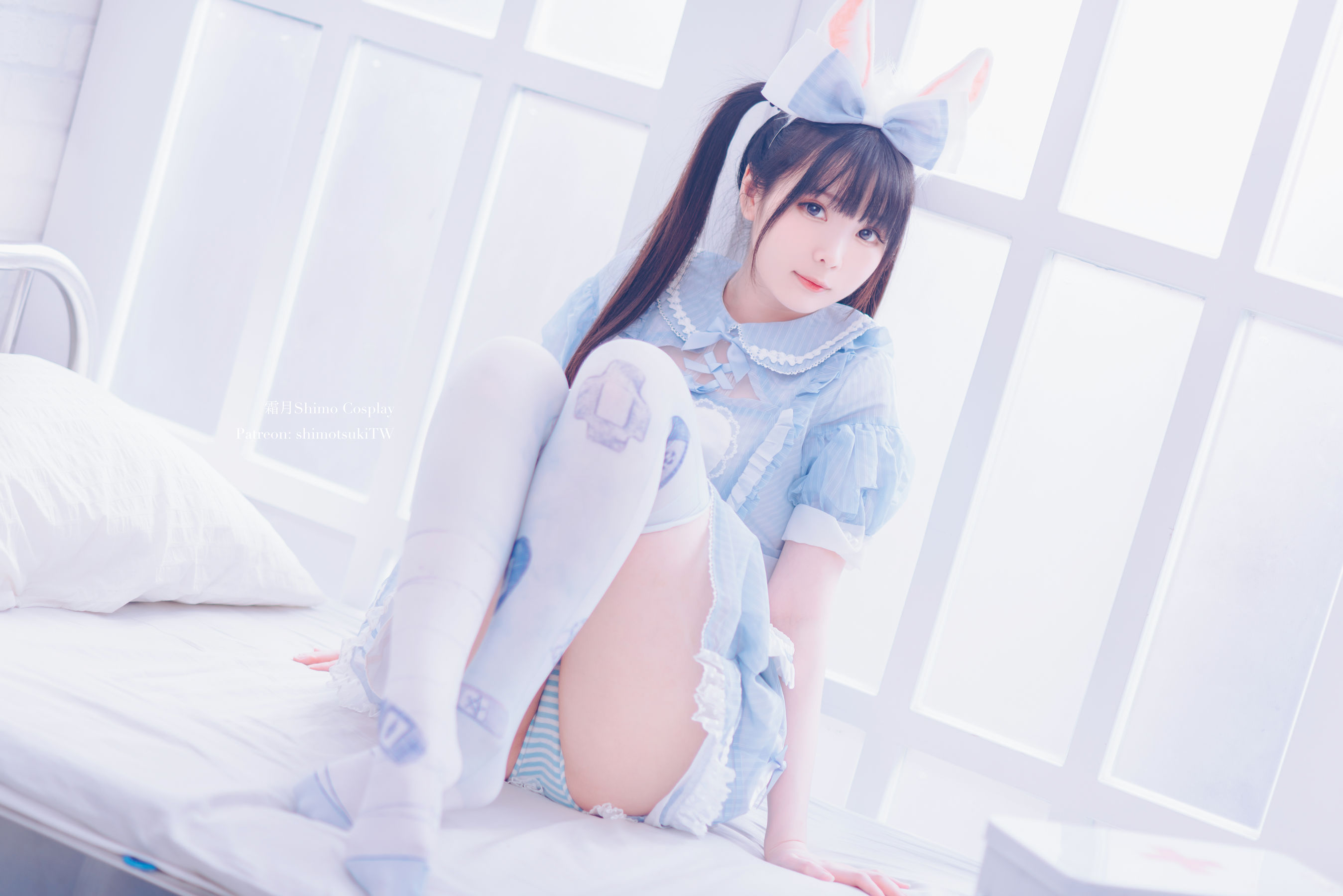 微博妹纸霜月shimo – 女仆裙 [14P]