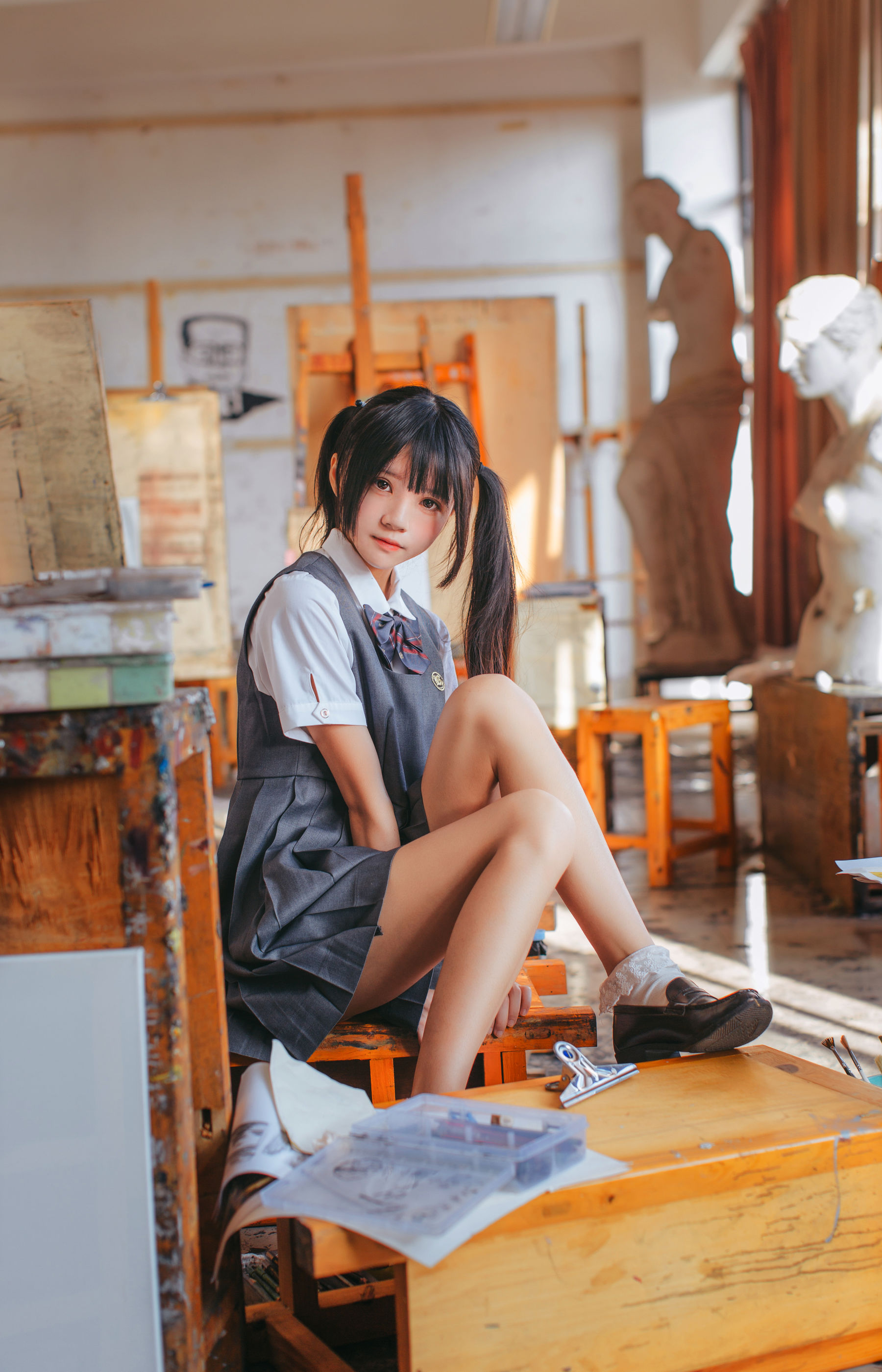 [萝莉COS] 桜桃喵《画室少女》 [17P]