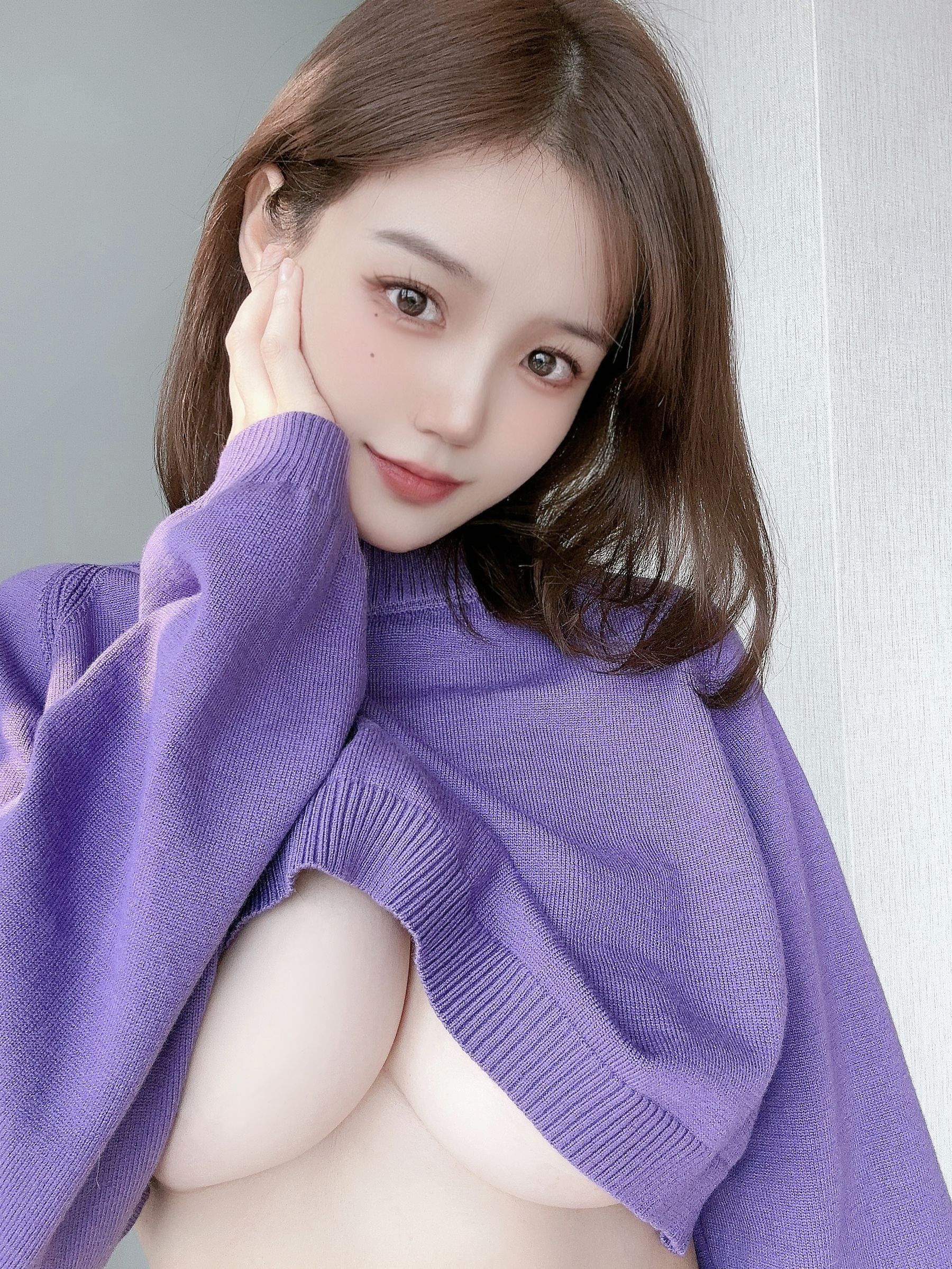 动漫博主小仓千代w – 紫色毛衣 [11P]