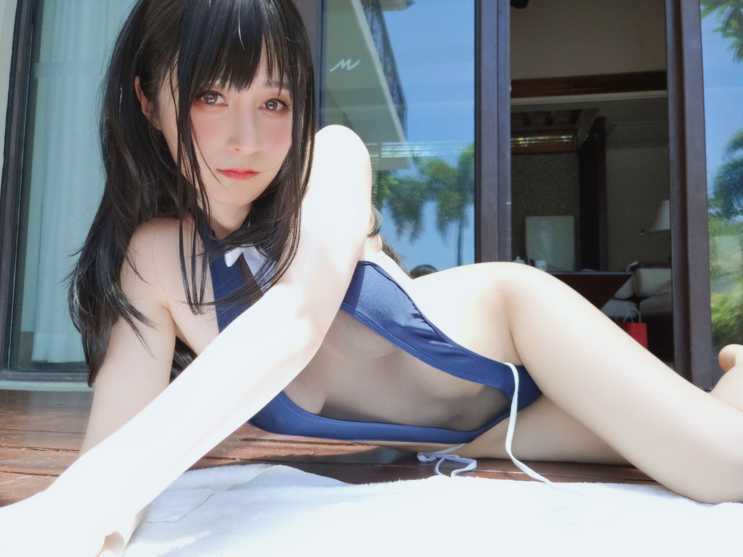 Coser小姐姐白银 – 镂空泳衣 [87P]