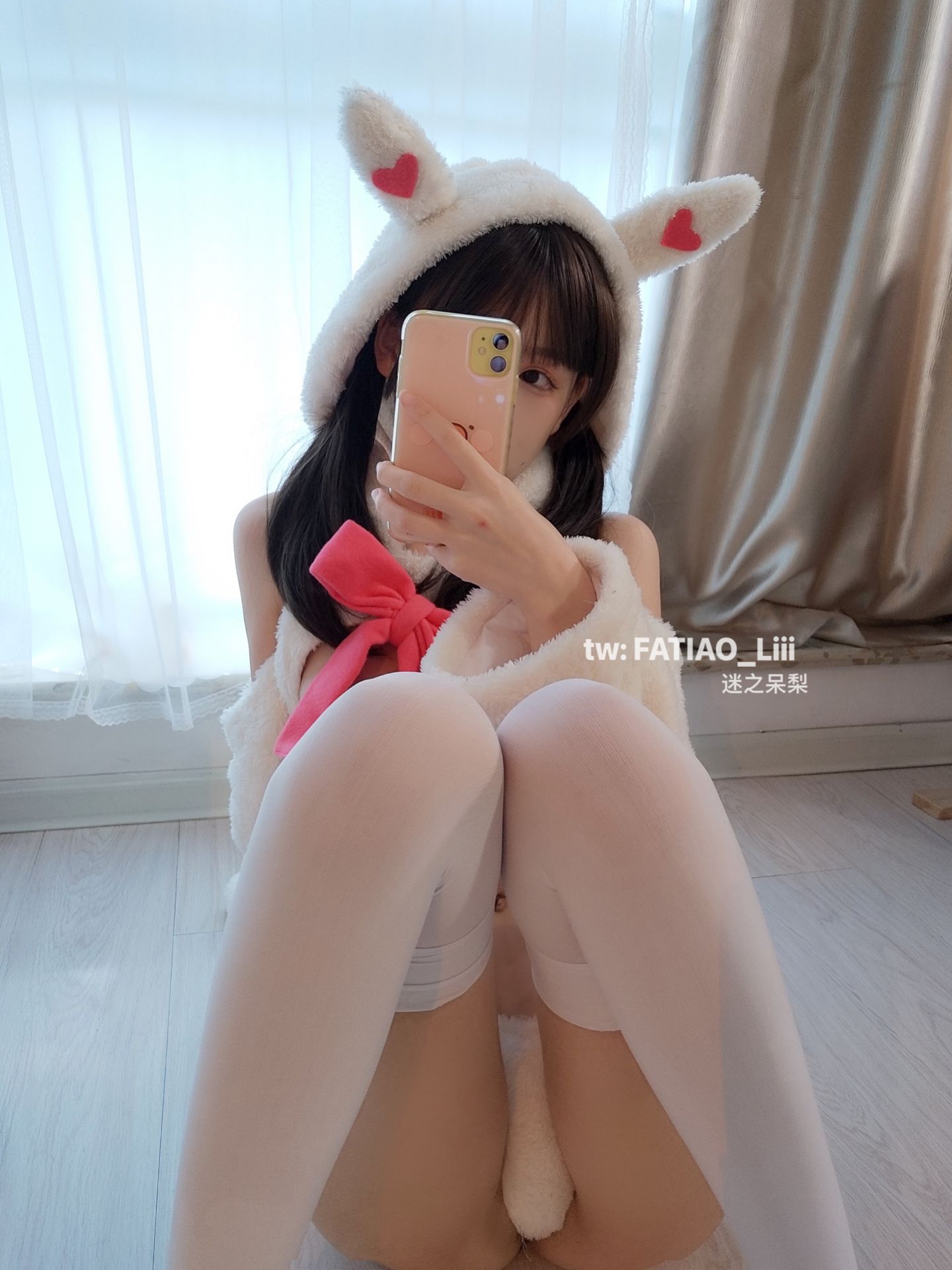 迷之呆梨(发条少女)[fantia] – 装扮成兔子 [16P]