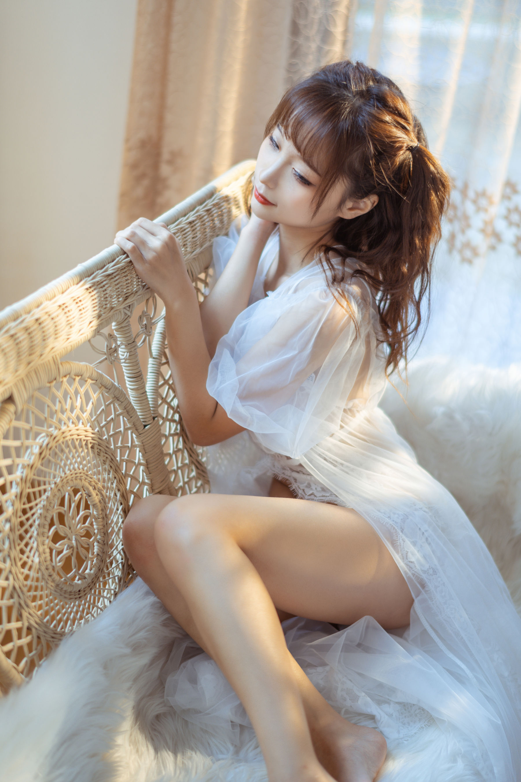 动漫博主蠢沫沫 – 蕾丝睡衣 [31P]