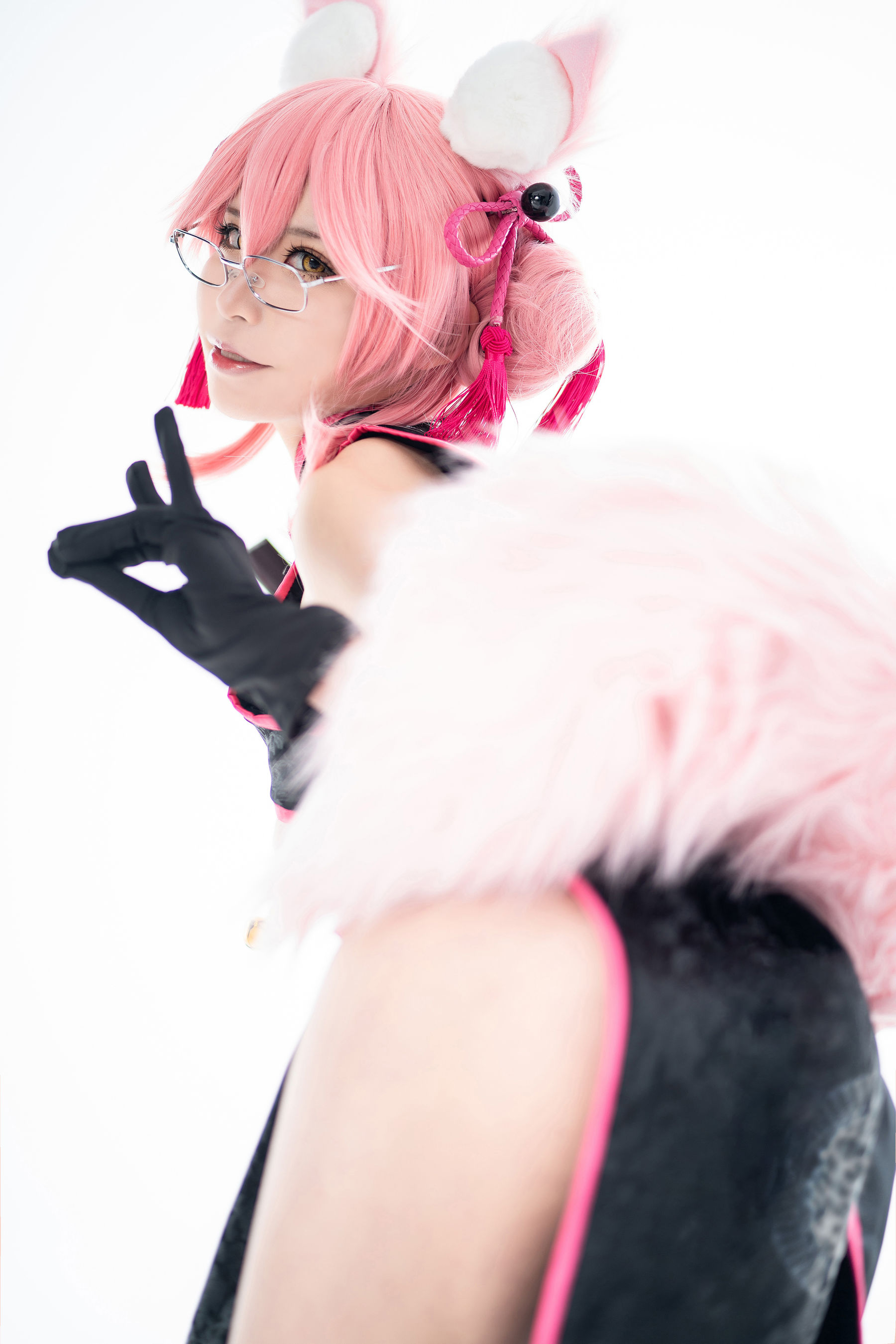 动漫博主爱老师_PhD – 玉藻前 旗袍 [16P]