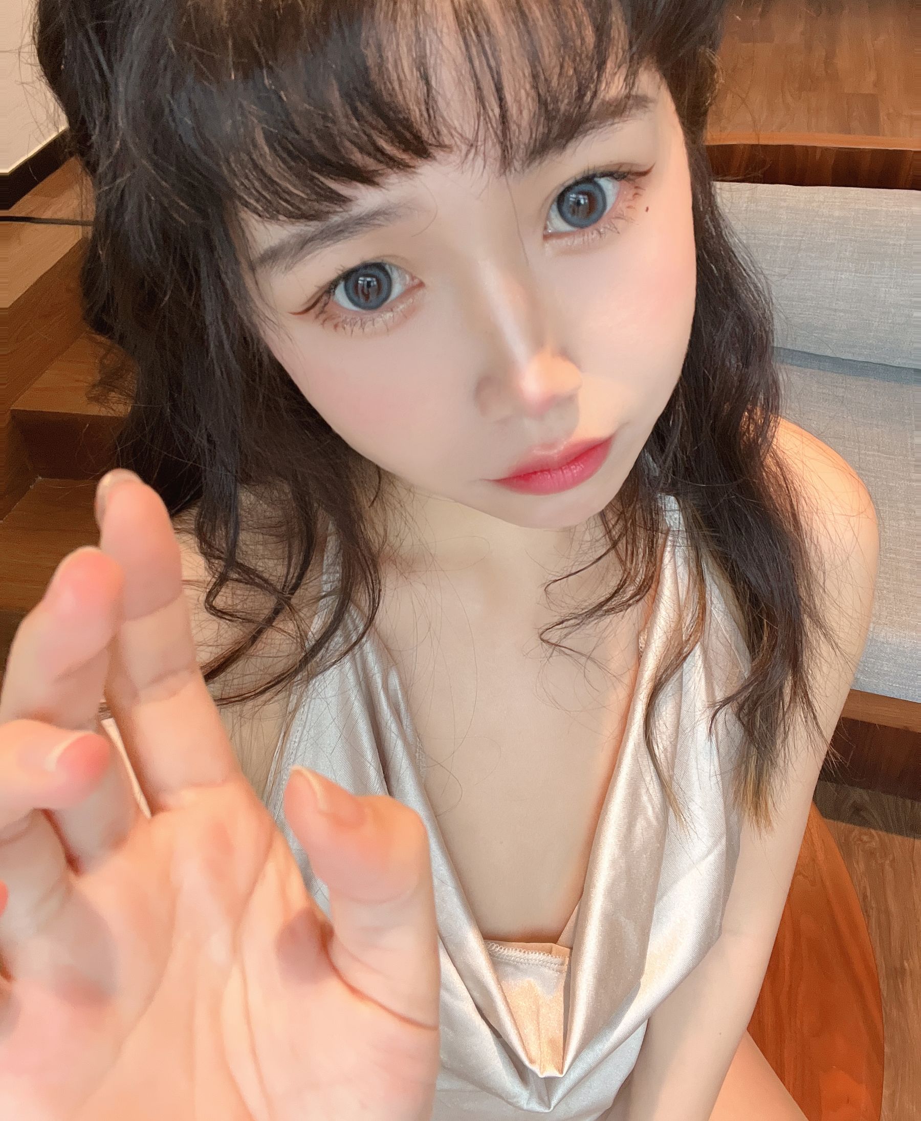 微博人气Coser不呆猫 – 浴室人妻 [42P]