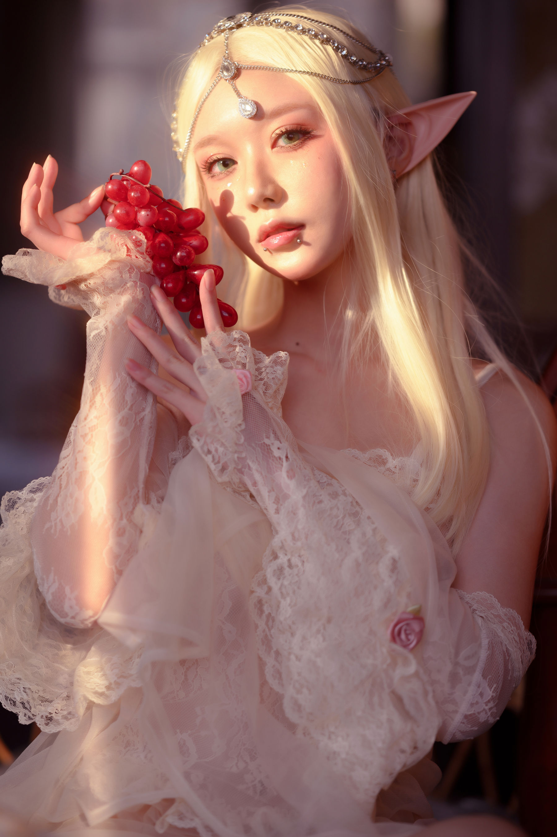 动漫博主阿包也是兔娘 – 精灵 [25P]