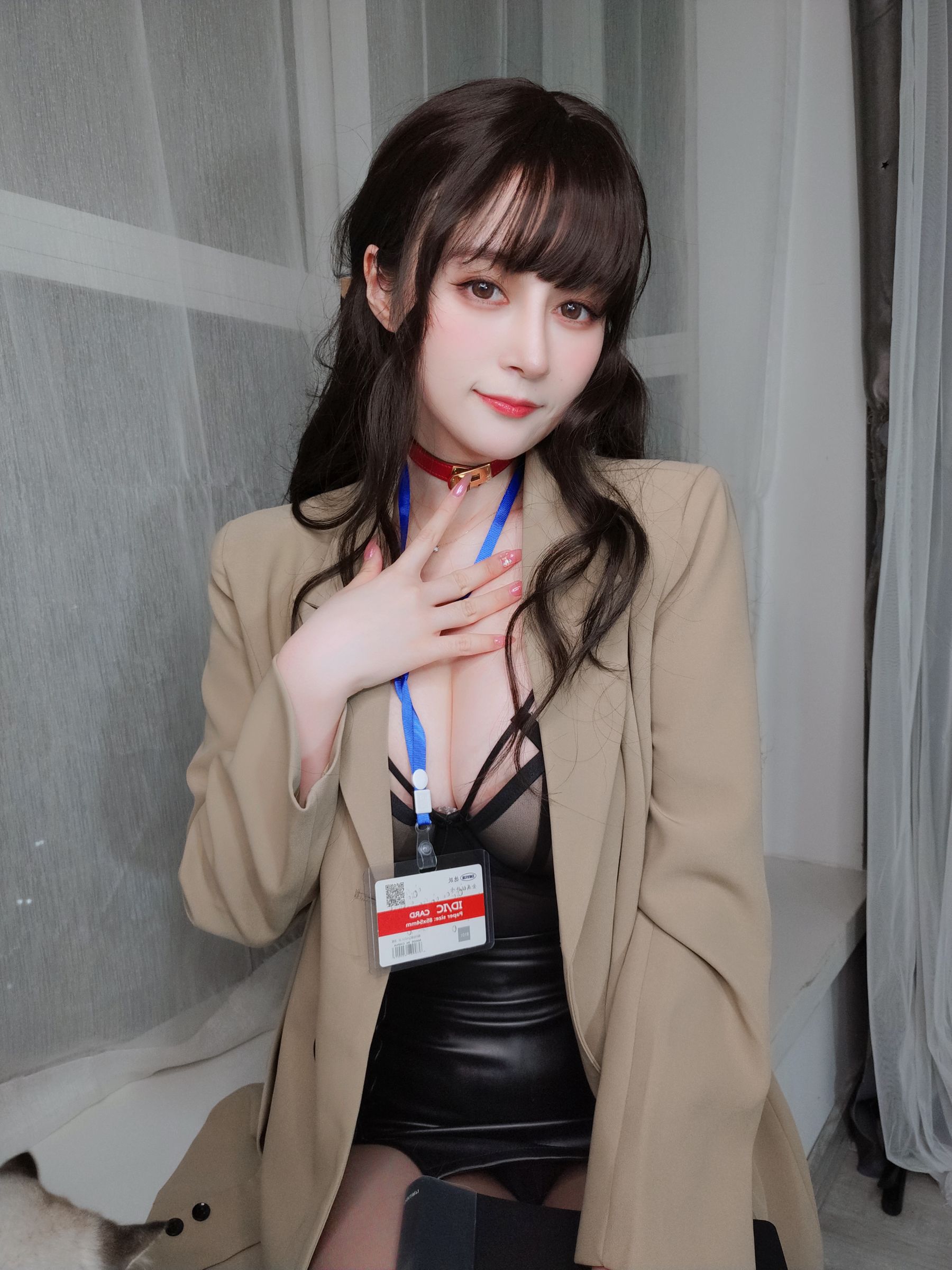 Coser小姐姐白银 – 残業中 ing [25P]