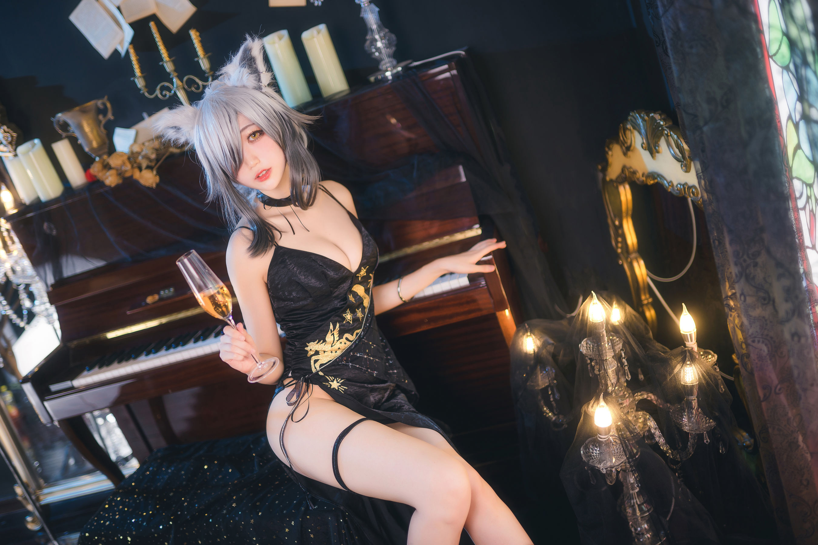 周叽是可爱兔兔 – 礼服 [24P]