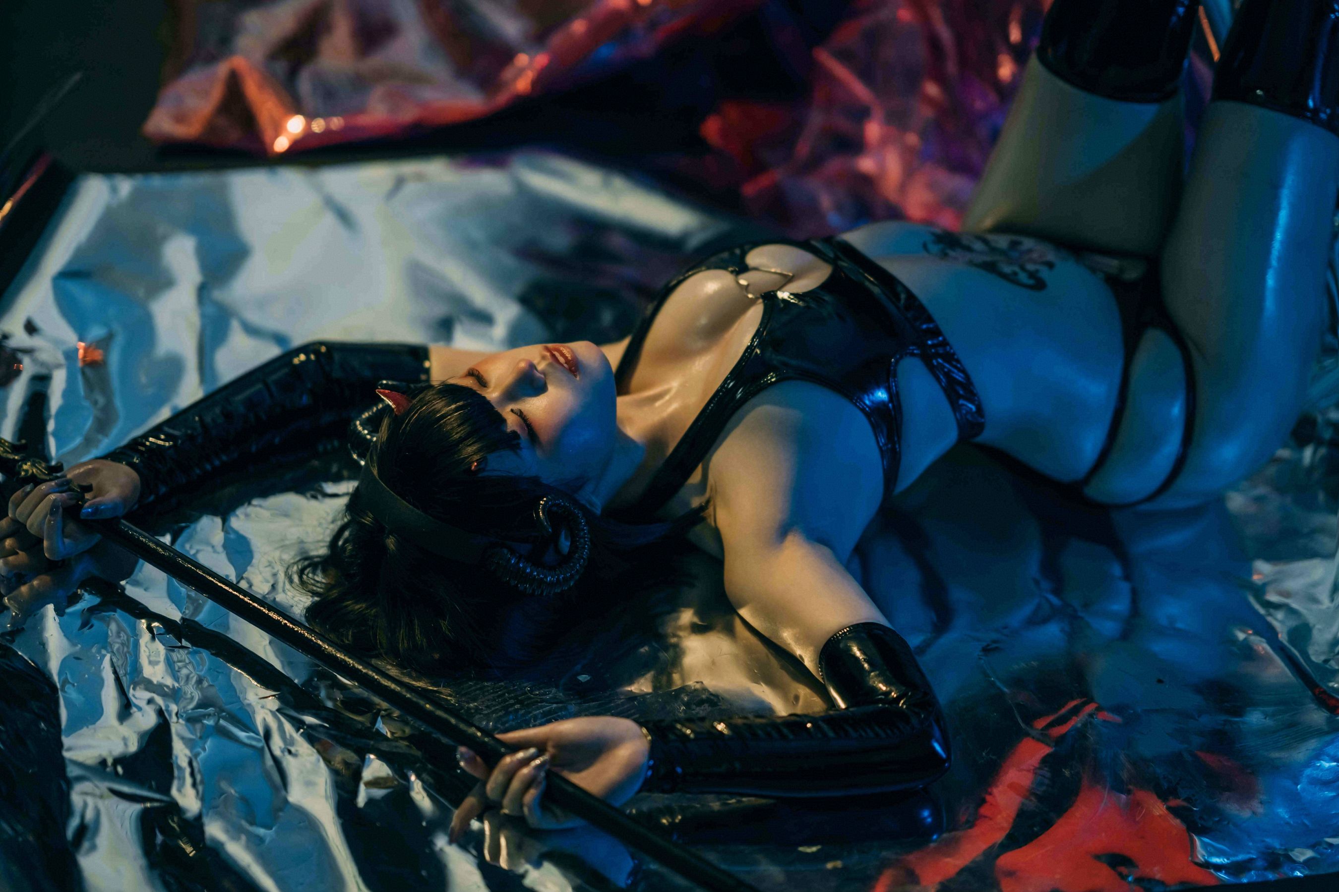 七月喵子 – 小恶魔 [28P]