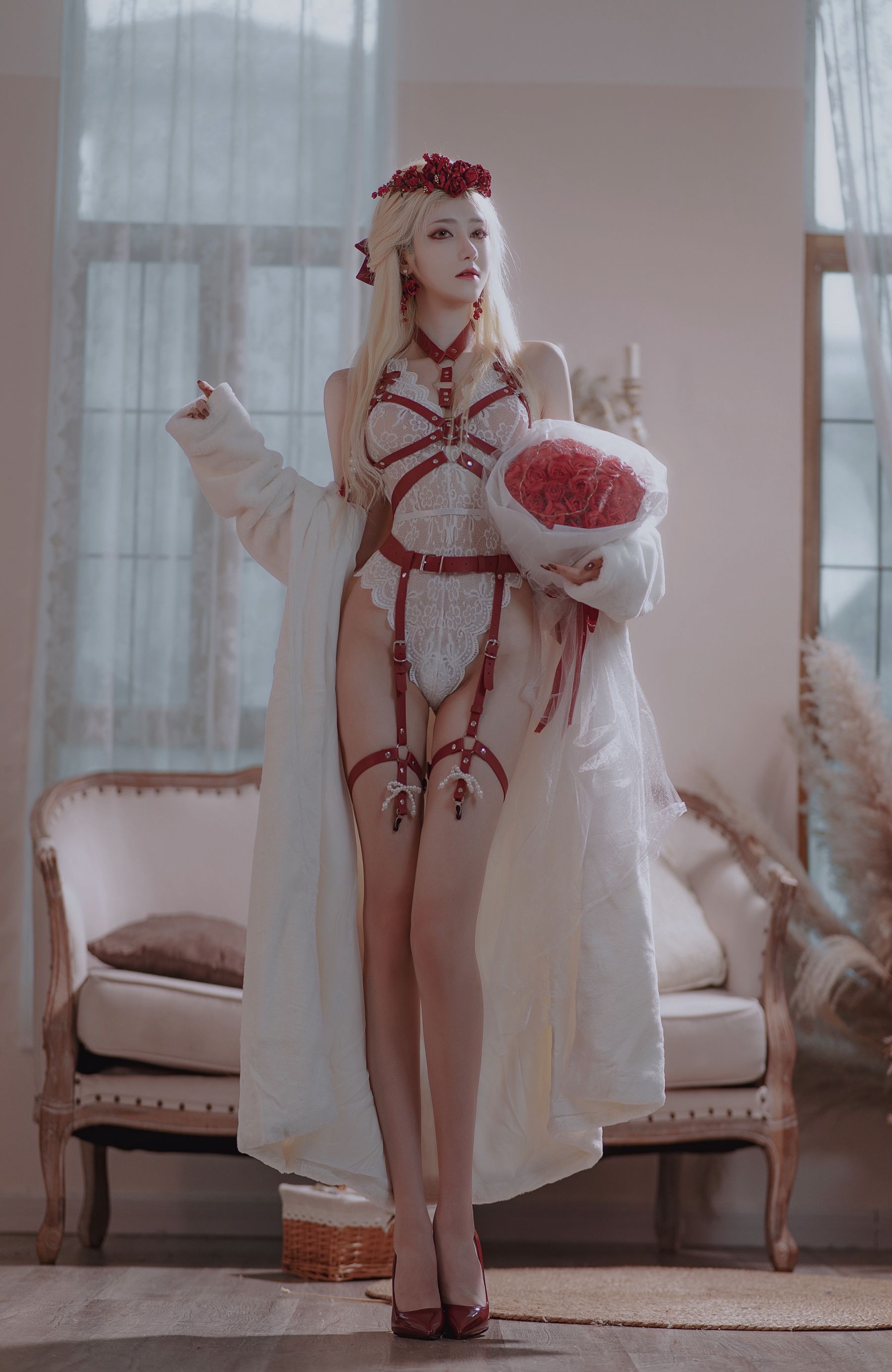 动漫博主南桃Momoko – 玫瑰 [26P]