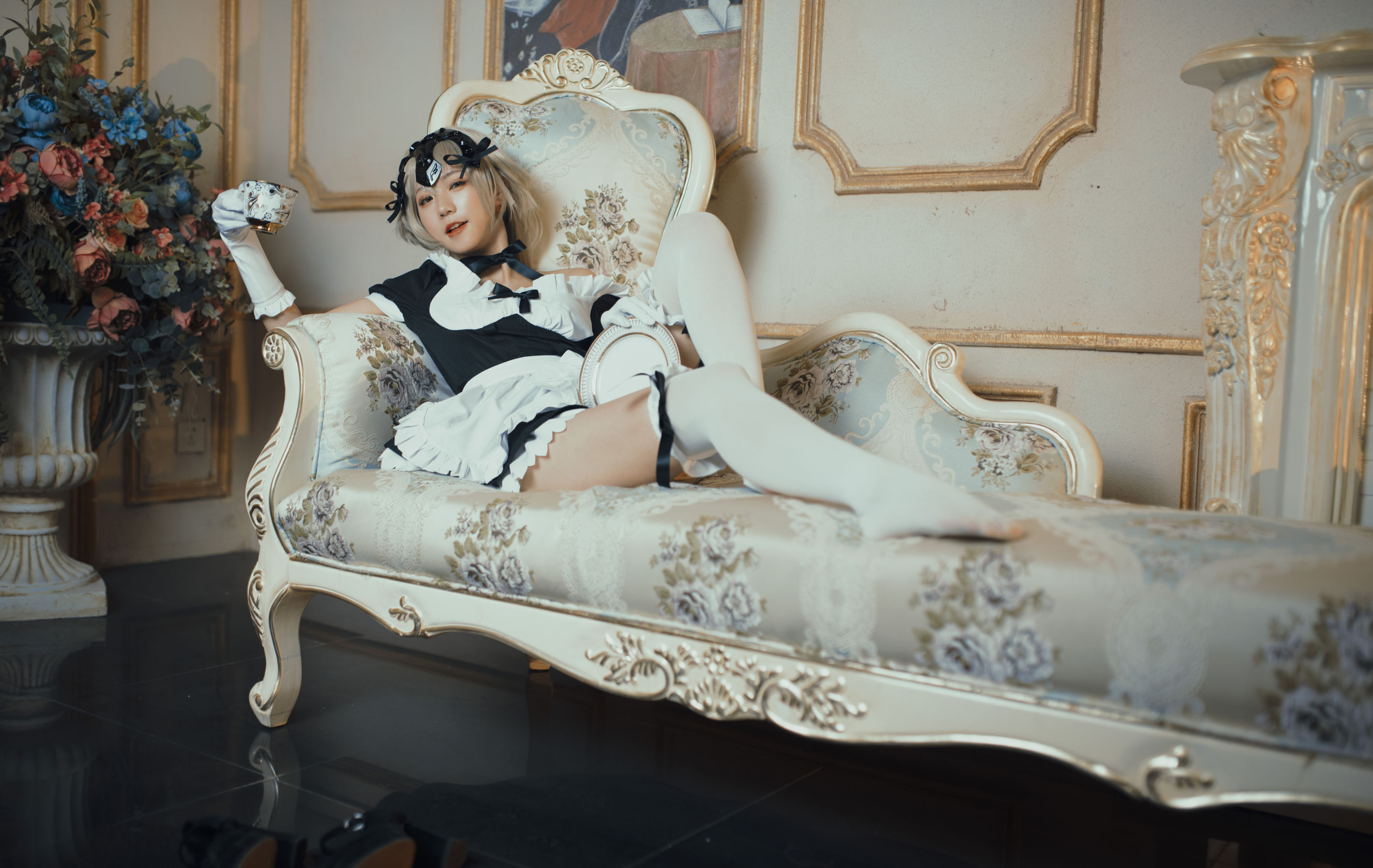 微博萌妹蓝小沂KiKi – 黑贞德女仆 [11P]