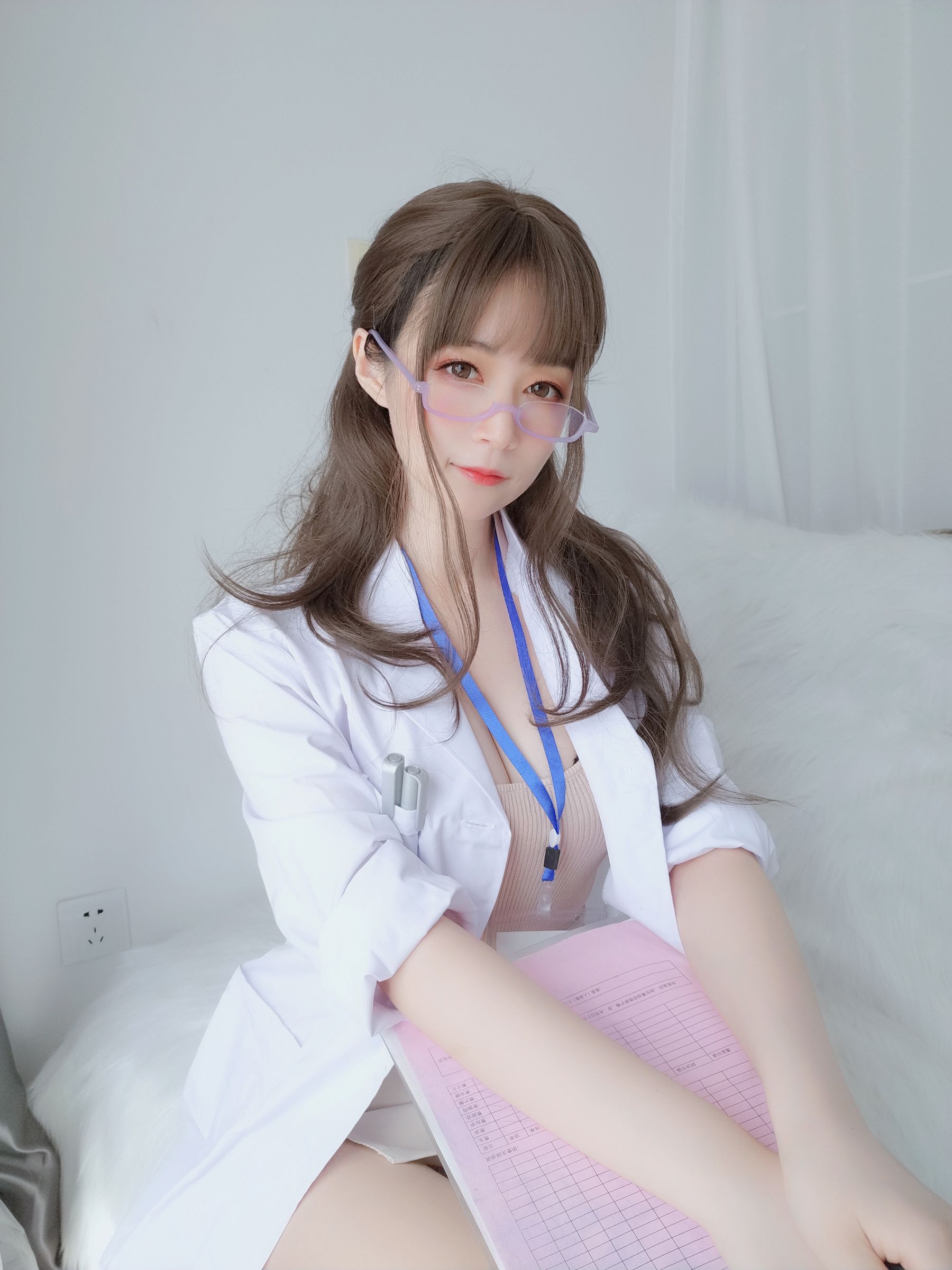 Coser小姐姐白银 – 私人医生 [159P]